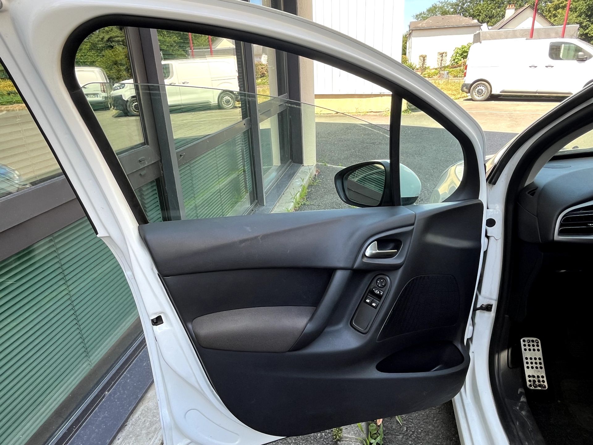 CITROEN C3 “Confort” – 3 990 €