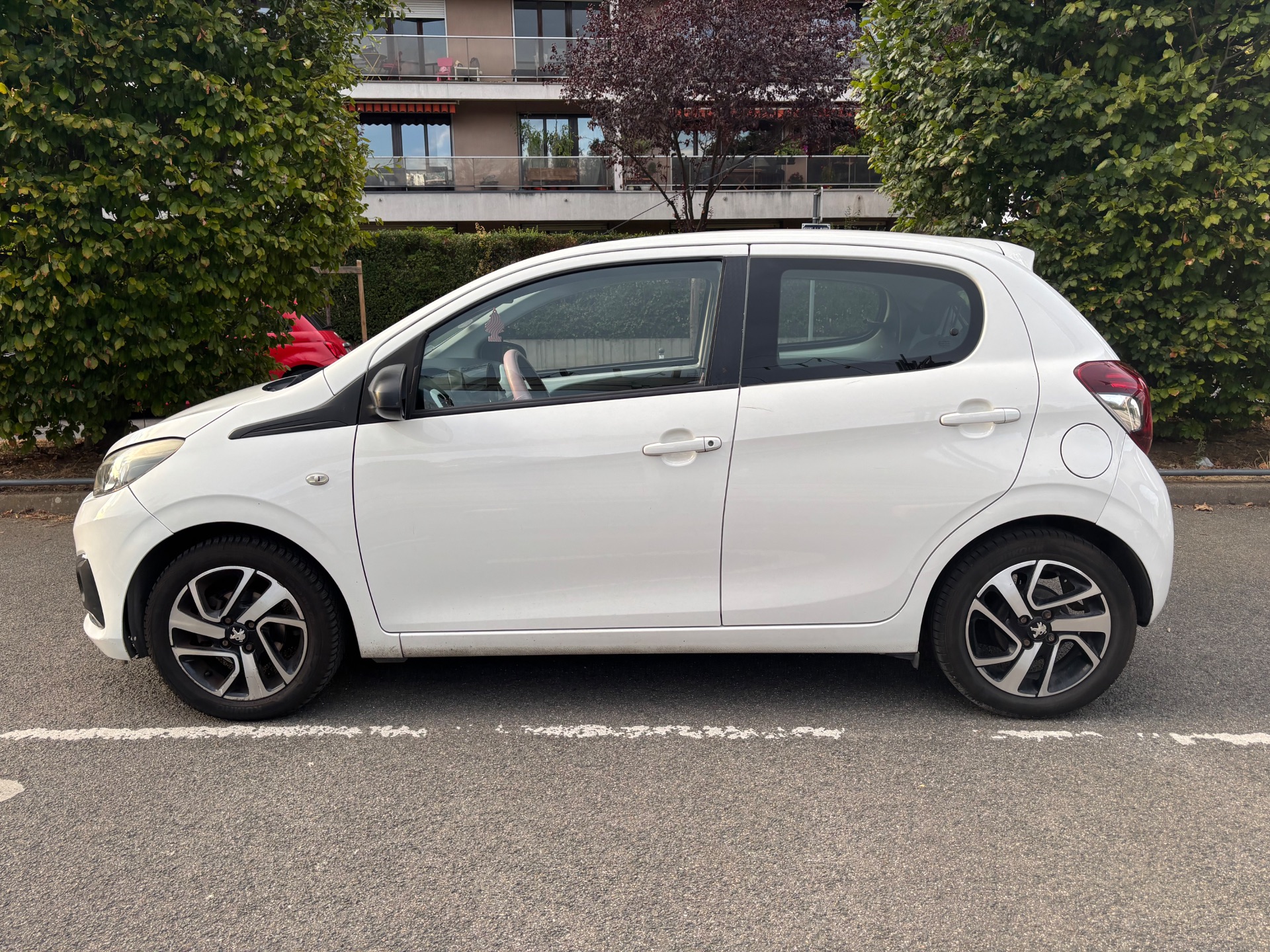 Peugeot 108 1.2 pure tech 82ch allure
