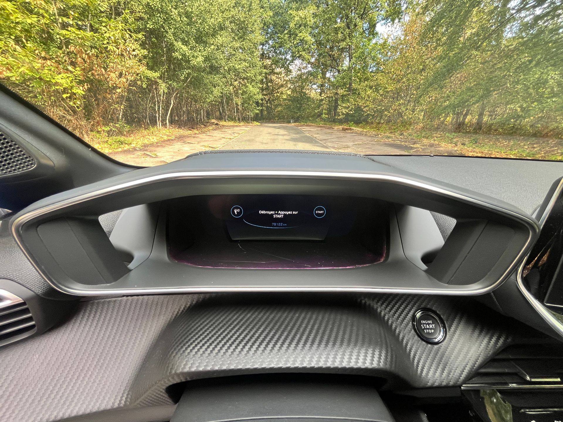 PEUGEOT 208 1,2L 12v 100ch GT line
