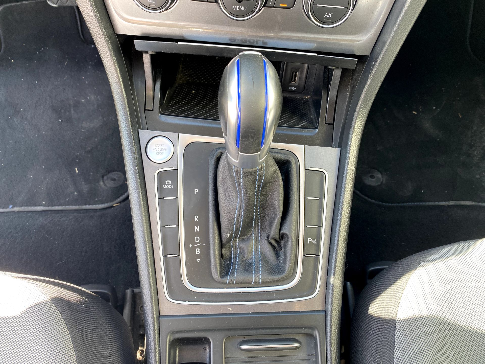 Volkswagen Golf 7 VII 116ch e-Golf