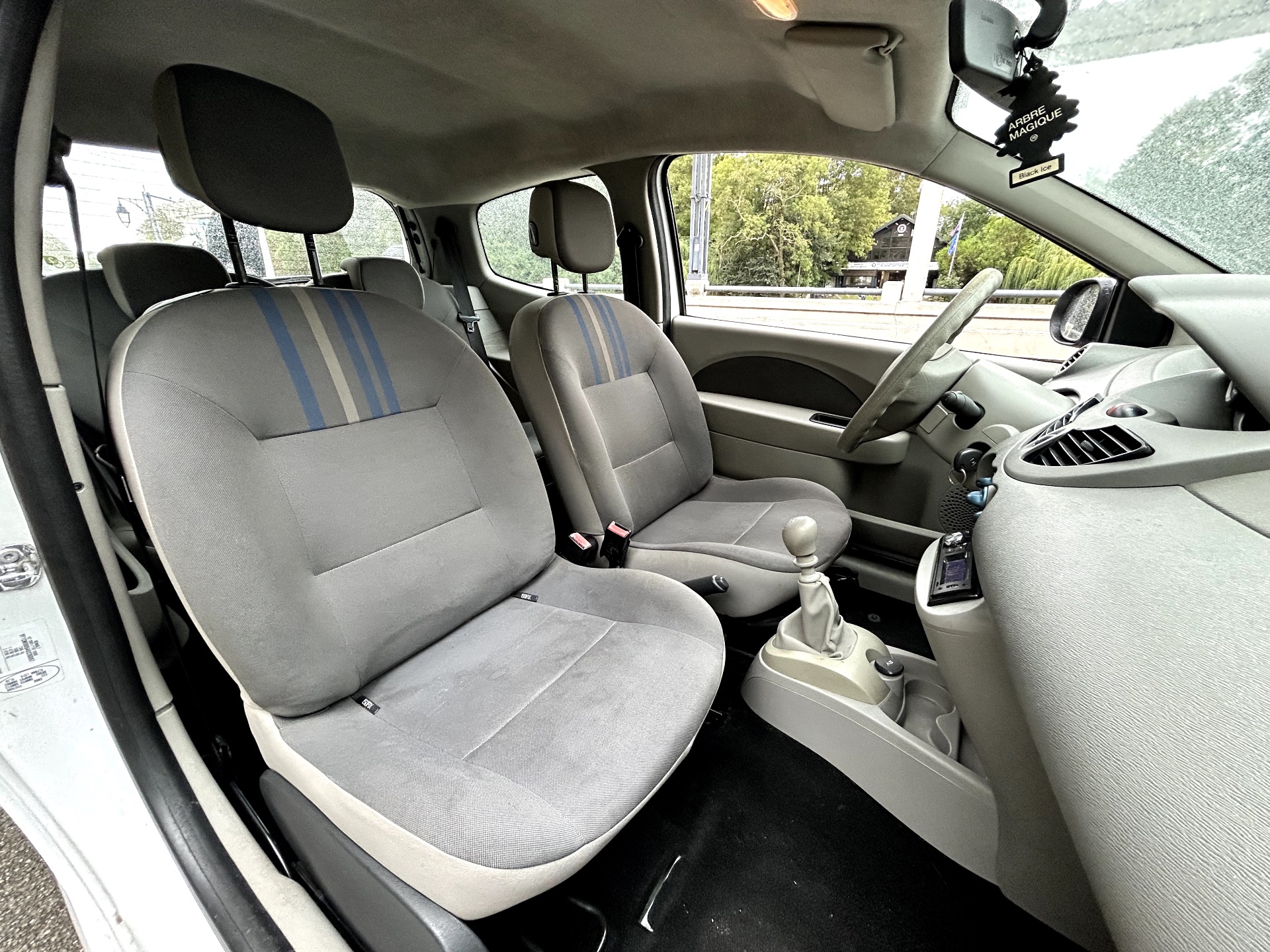 Renault twingo 2 1.2 58ch eco expression