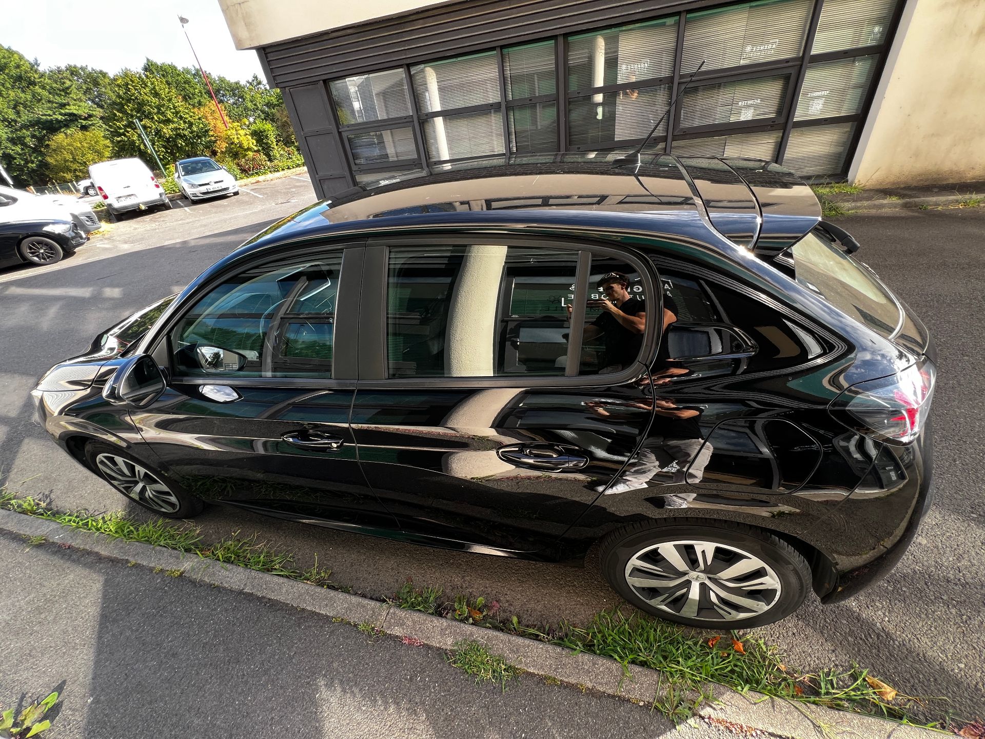 Peugeot 208 1.2 PURE TECH 75ch S&S Active Business