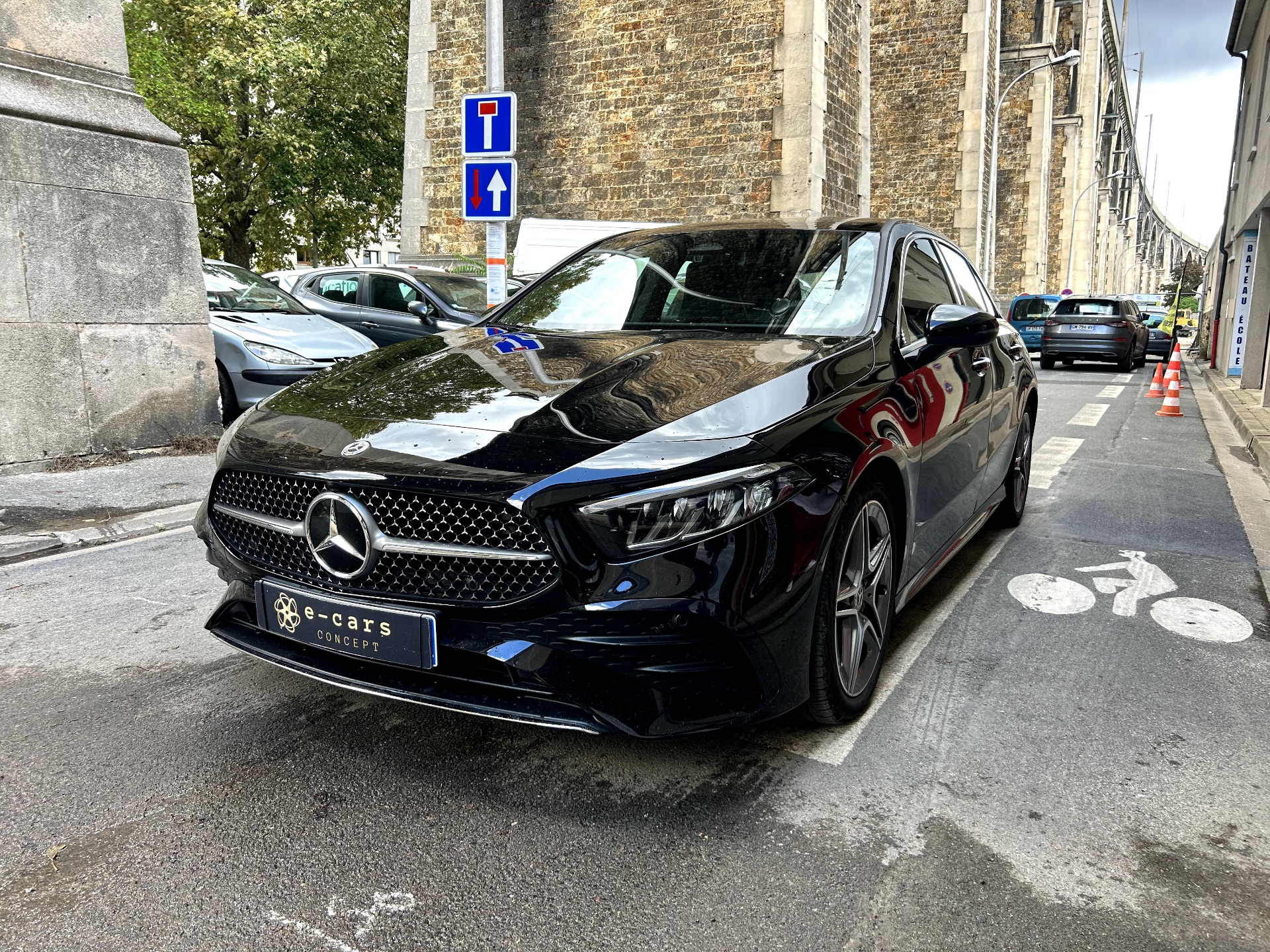 Mercedes-Benz Classe A 2.0 d 16V 8G-DCT 150 150ch AMG line