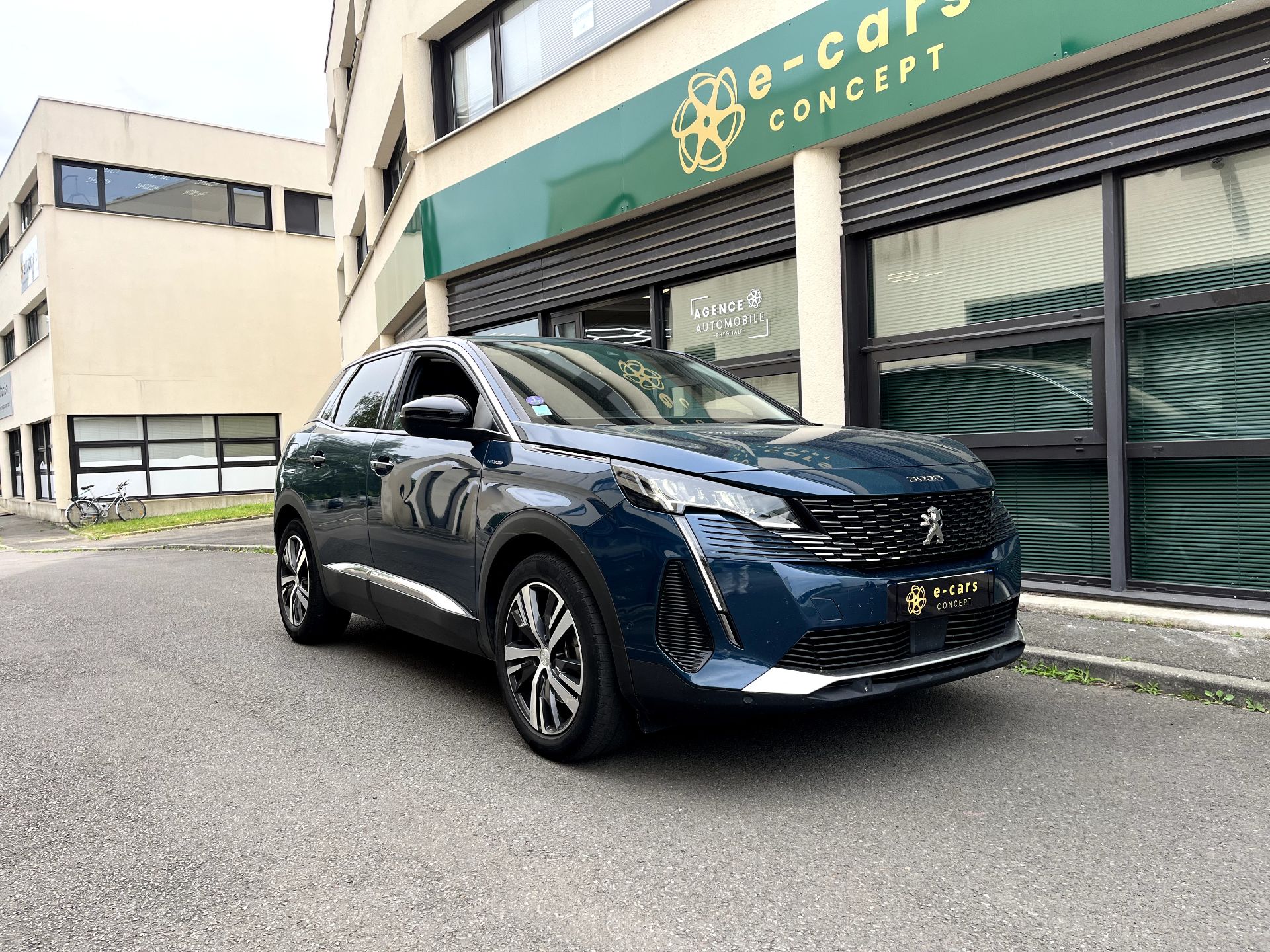 Peugeot 3008 Hybrid 225 ch e-EAT8 Allure Pack