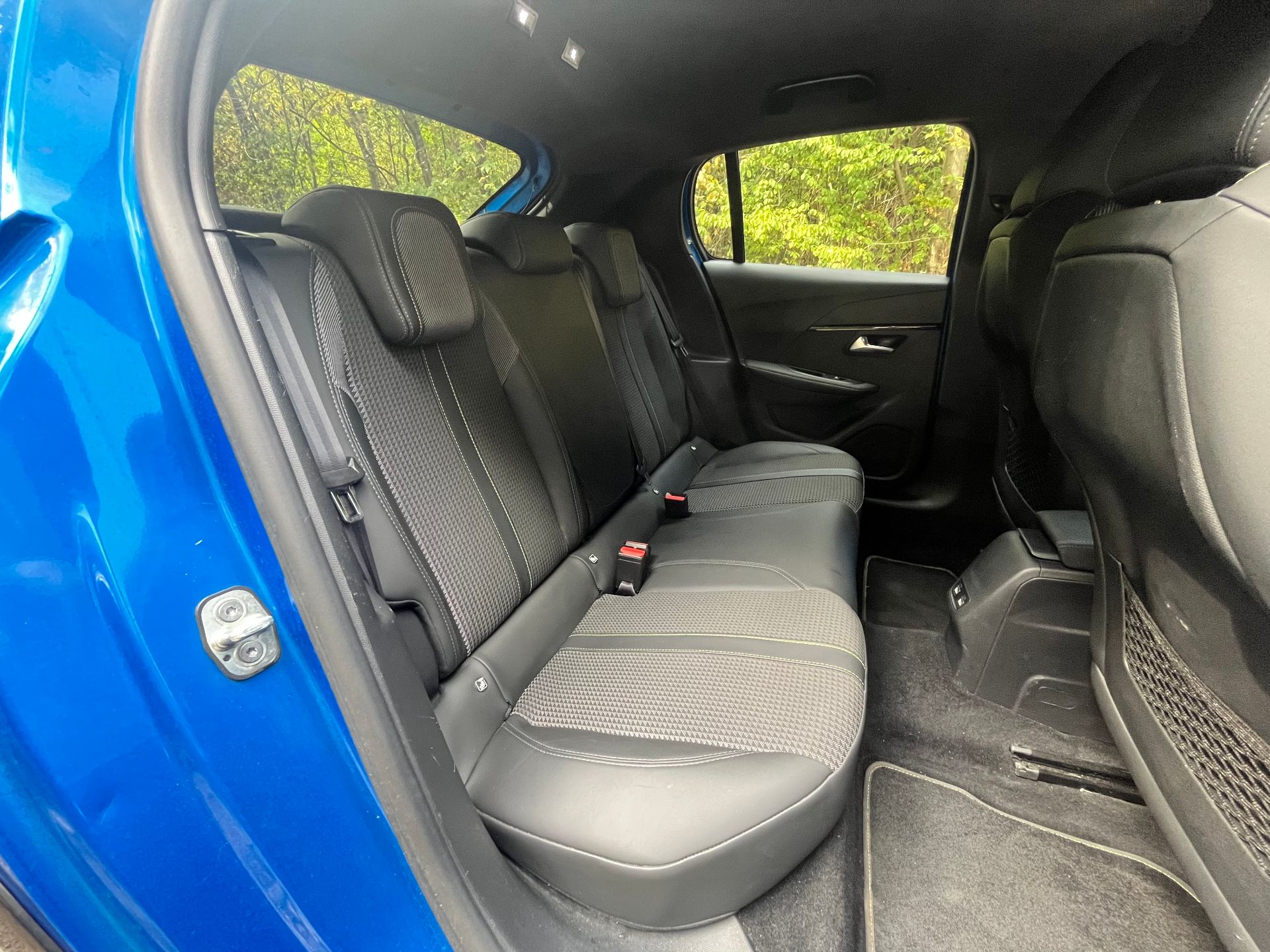 PEUGEOT 208 1,2L 12v 100ch GT line