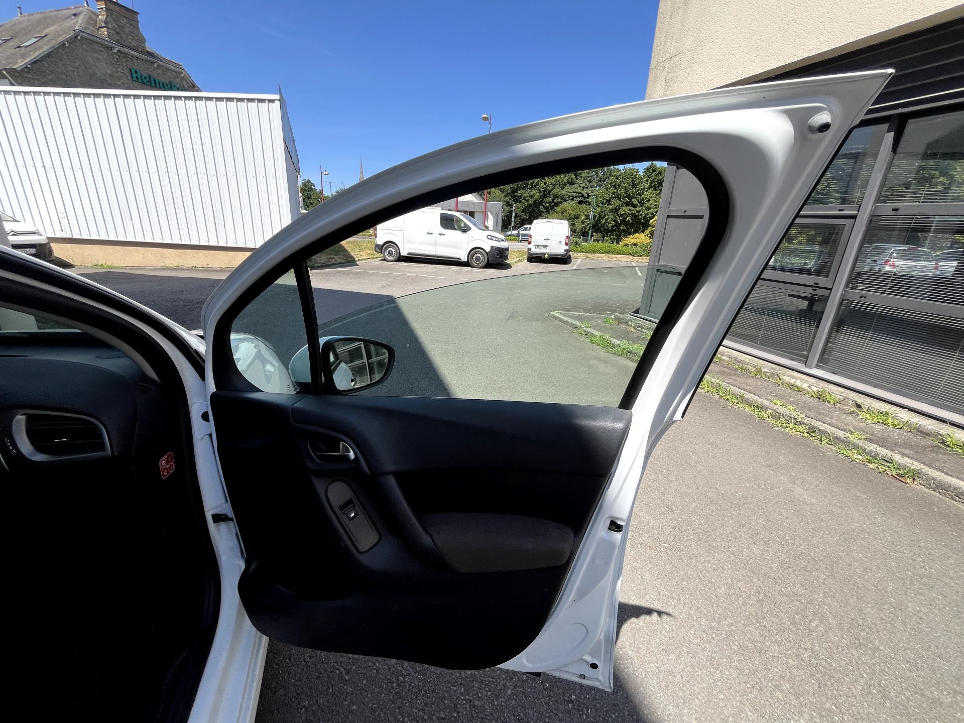 CITROEN C3 “Confort” – 3 990 €
