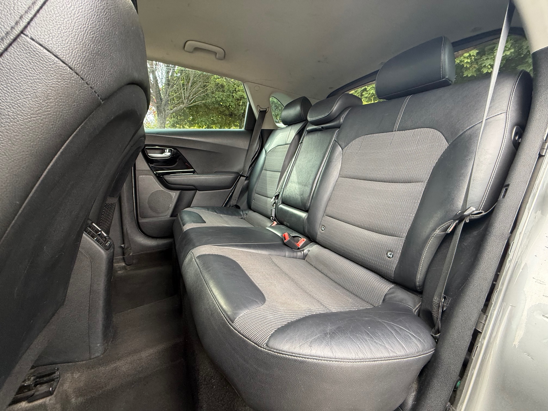 Kia Niro 1.6 GDI 16v HYBRID 141 ch DCT6 Boîte auto 141ch Design