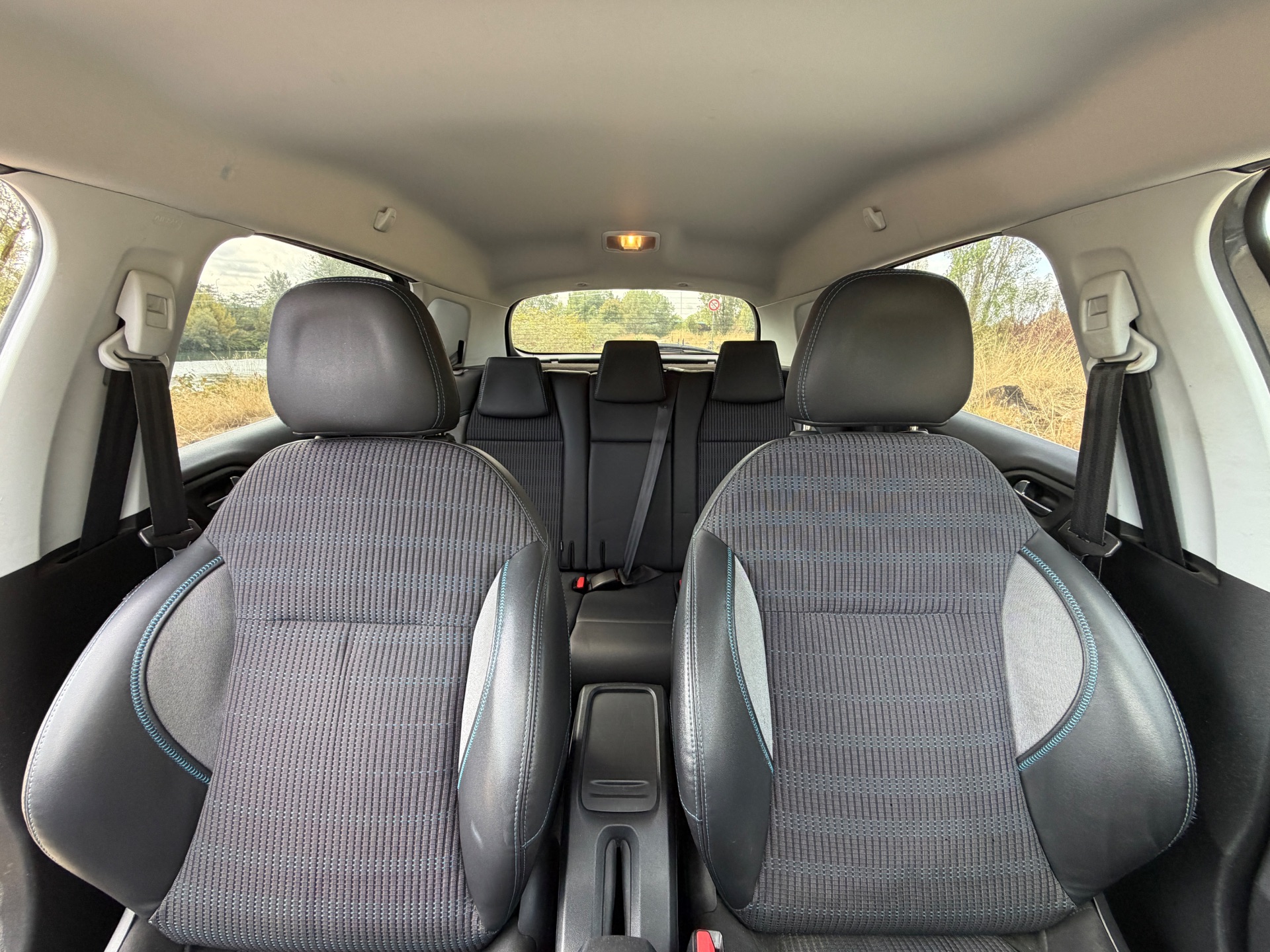 Peugeot 2008 1,6 BlueHdi Urvan cross