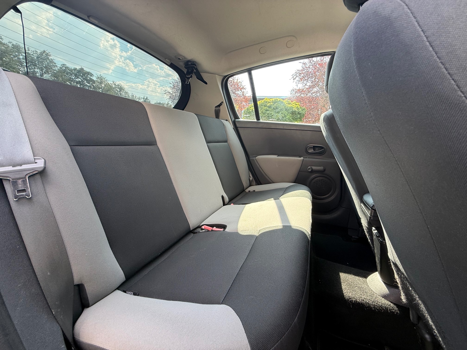 Renault Clio III 1.2 16V 75ch Authentique
