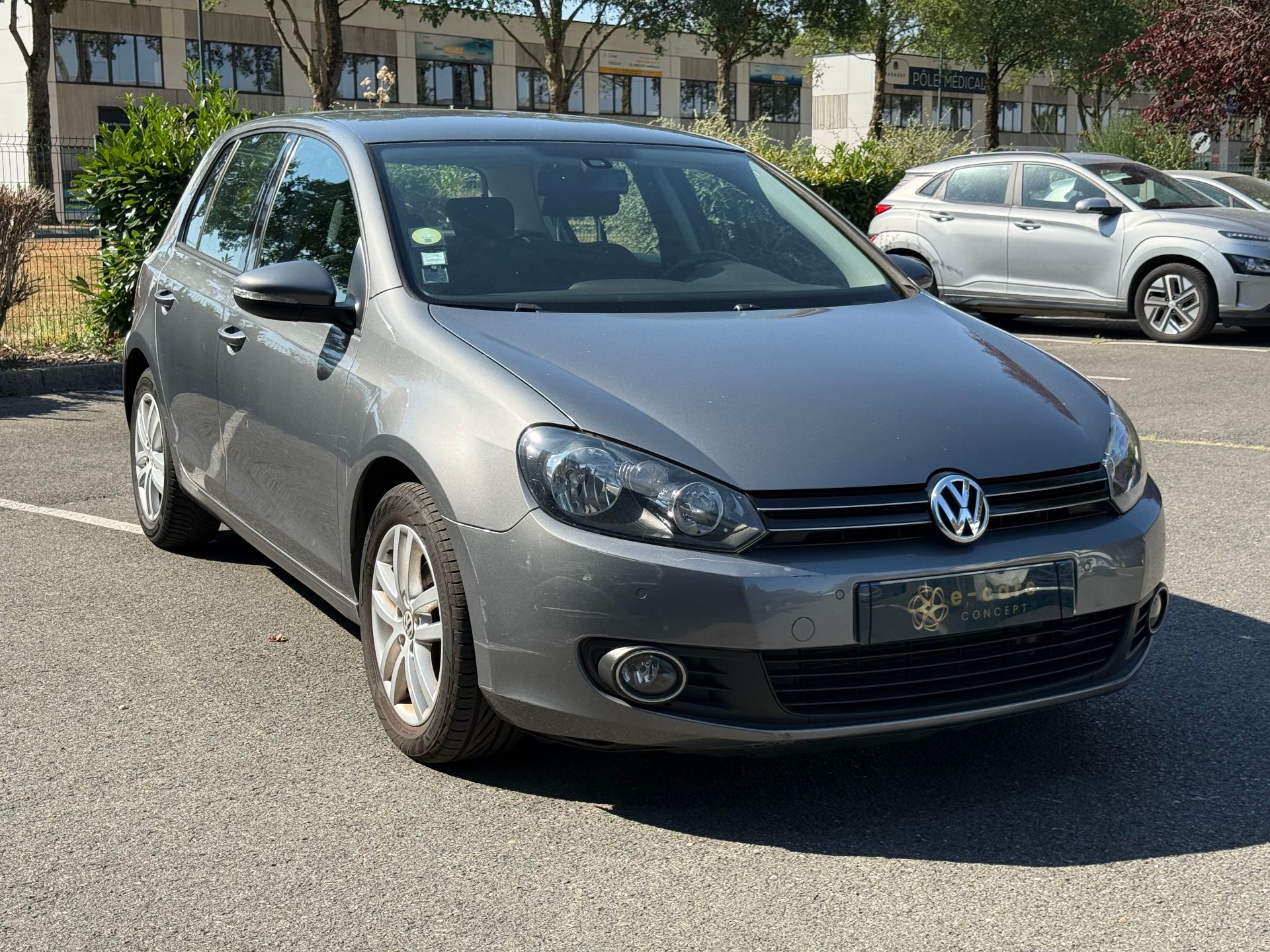 Volkswagen Golf 1.6 TDI 105ch 105ch CONFORTLINE