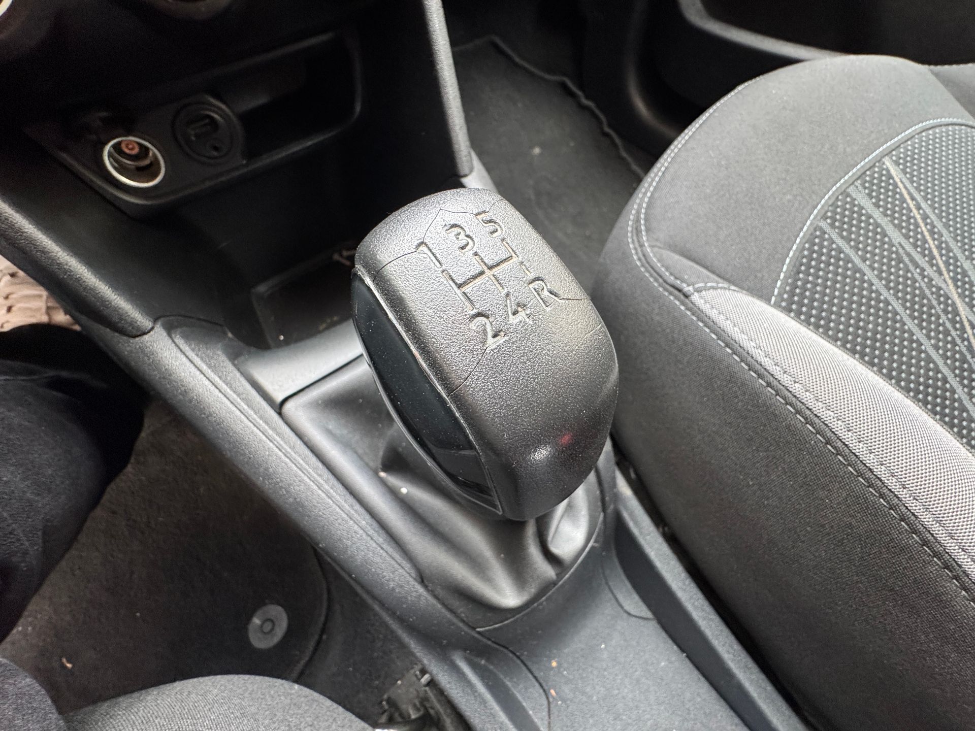 Peugeot 208 1.4 HDI 68ch ACTIVE