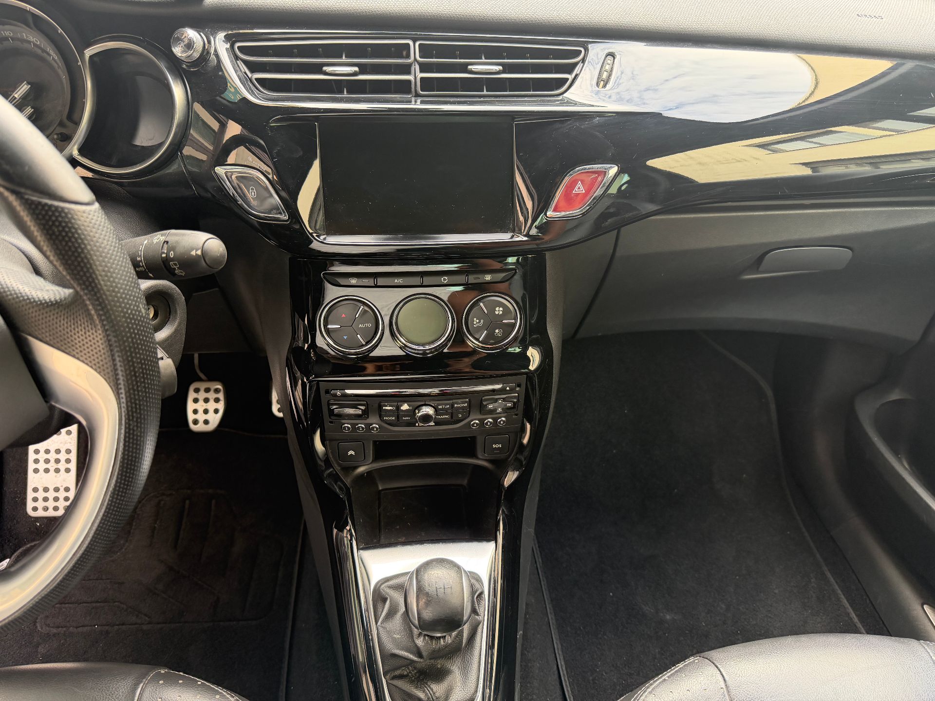 Citroen DS3 “Just mat” – 6 990 €