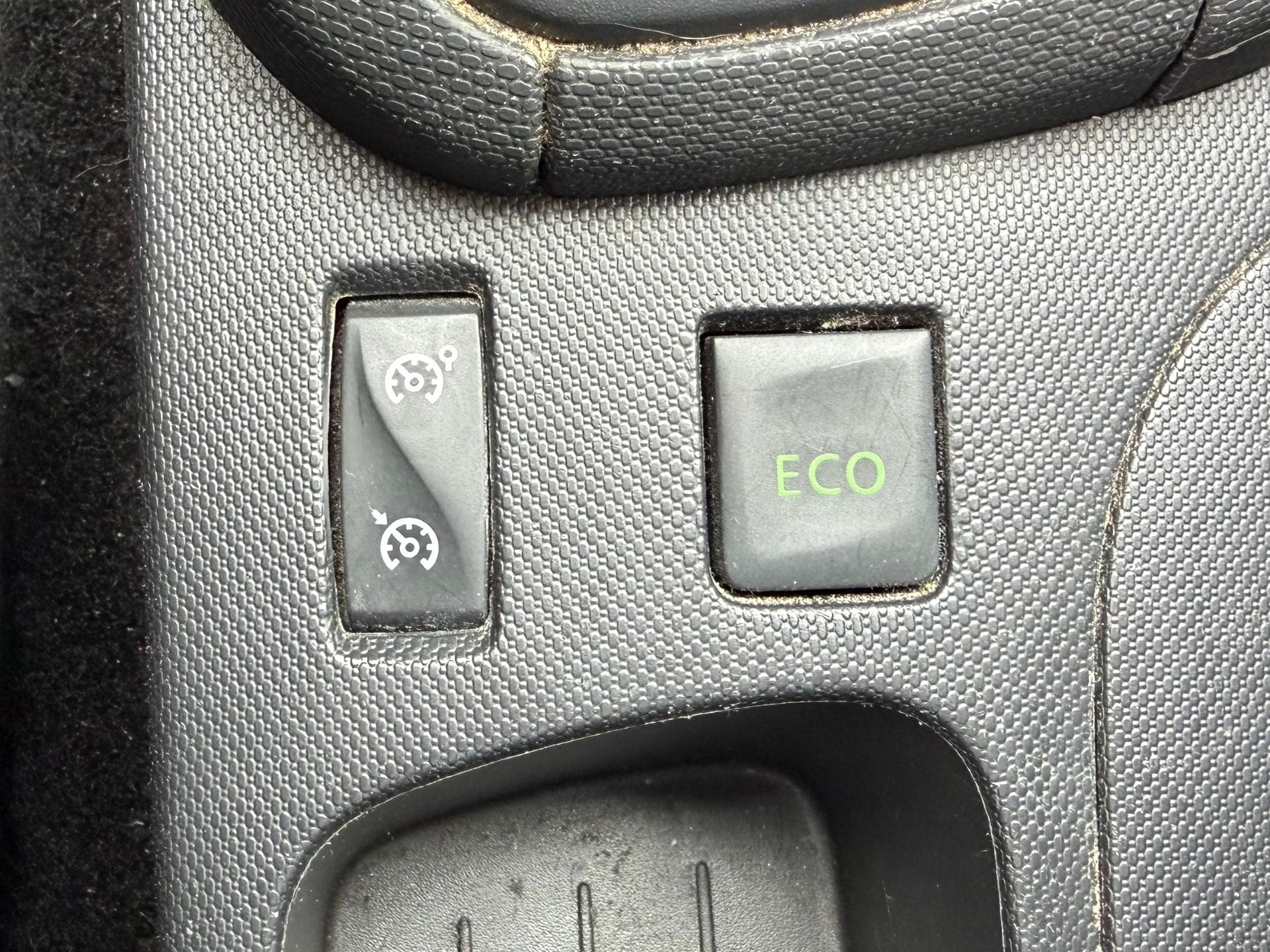 Renault CLIO IV SOCIETE DCI 90 90ch Energy eco air medianav