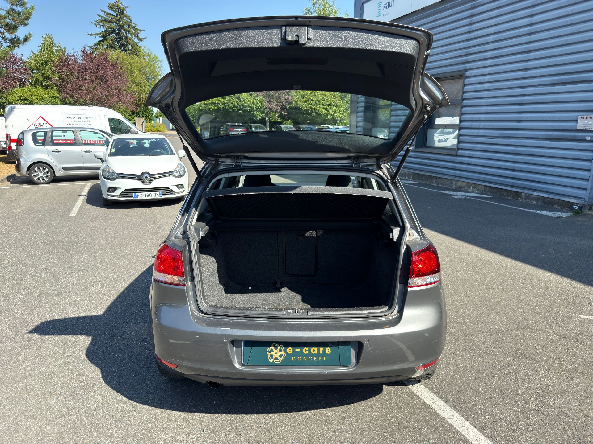 Volkswagen Golf 1.6 TDI 105ch 105ch CONFORTLINE