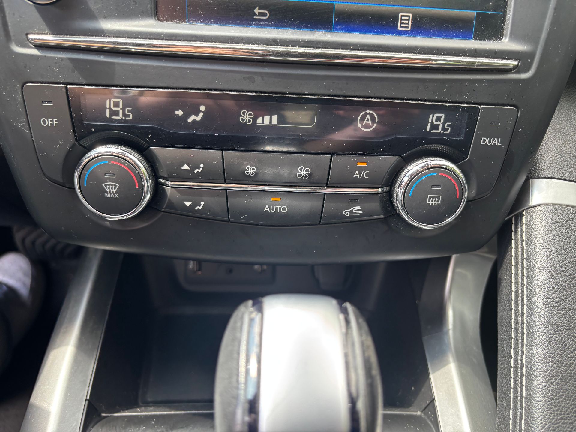 RENAULT KADJAR 1,5L DCI INTENS 1.5 dCi eco2 FWD EDC 110 cv Boîte auto