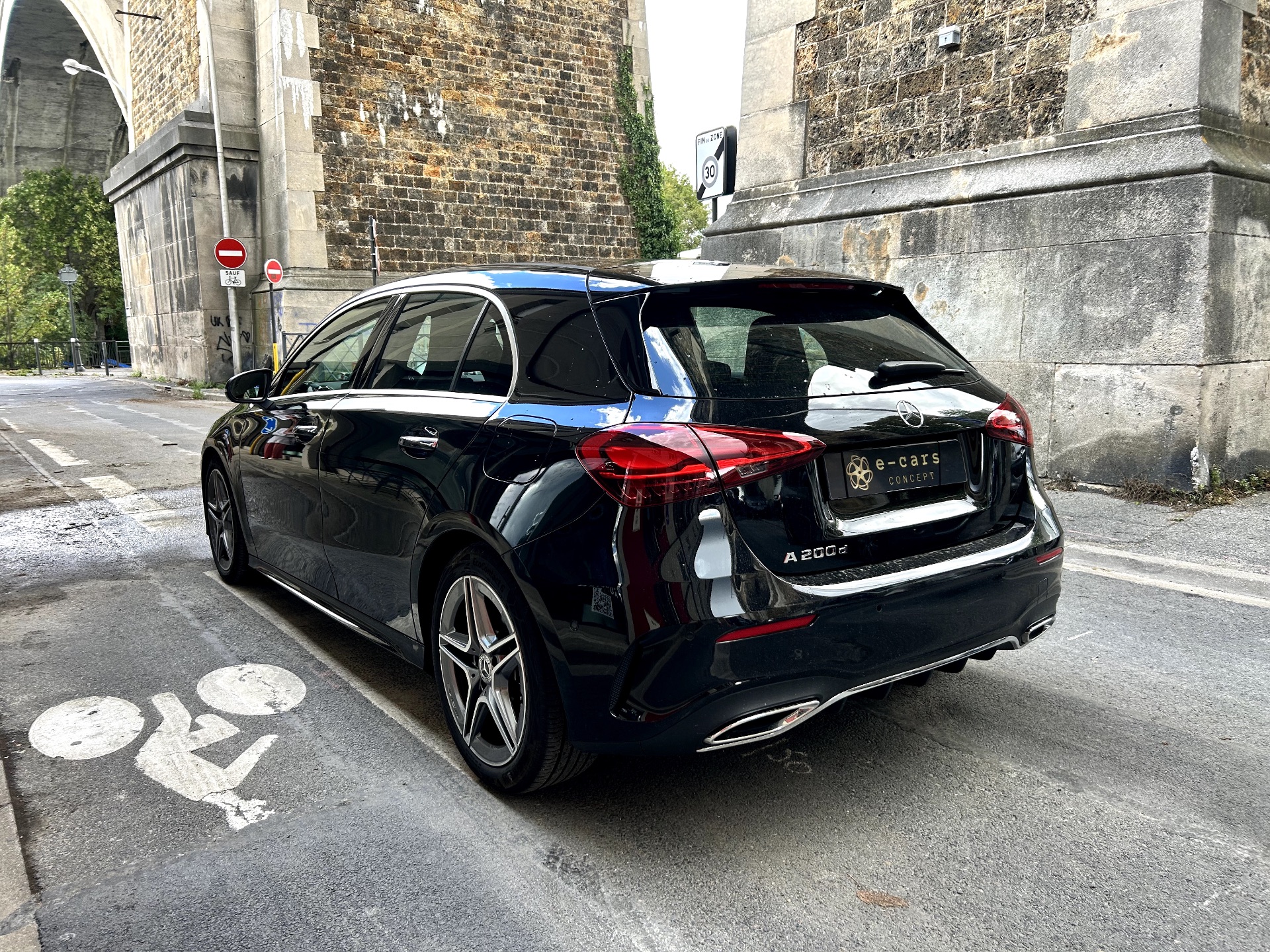 Mercedes-Benz Classe A 2.0 d 16V 8G-DCT 150 150ch AMG line