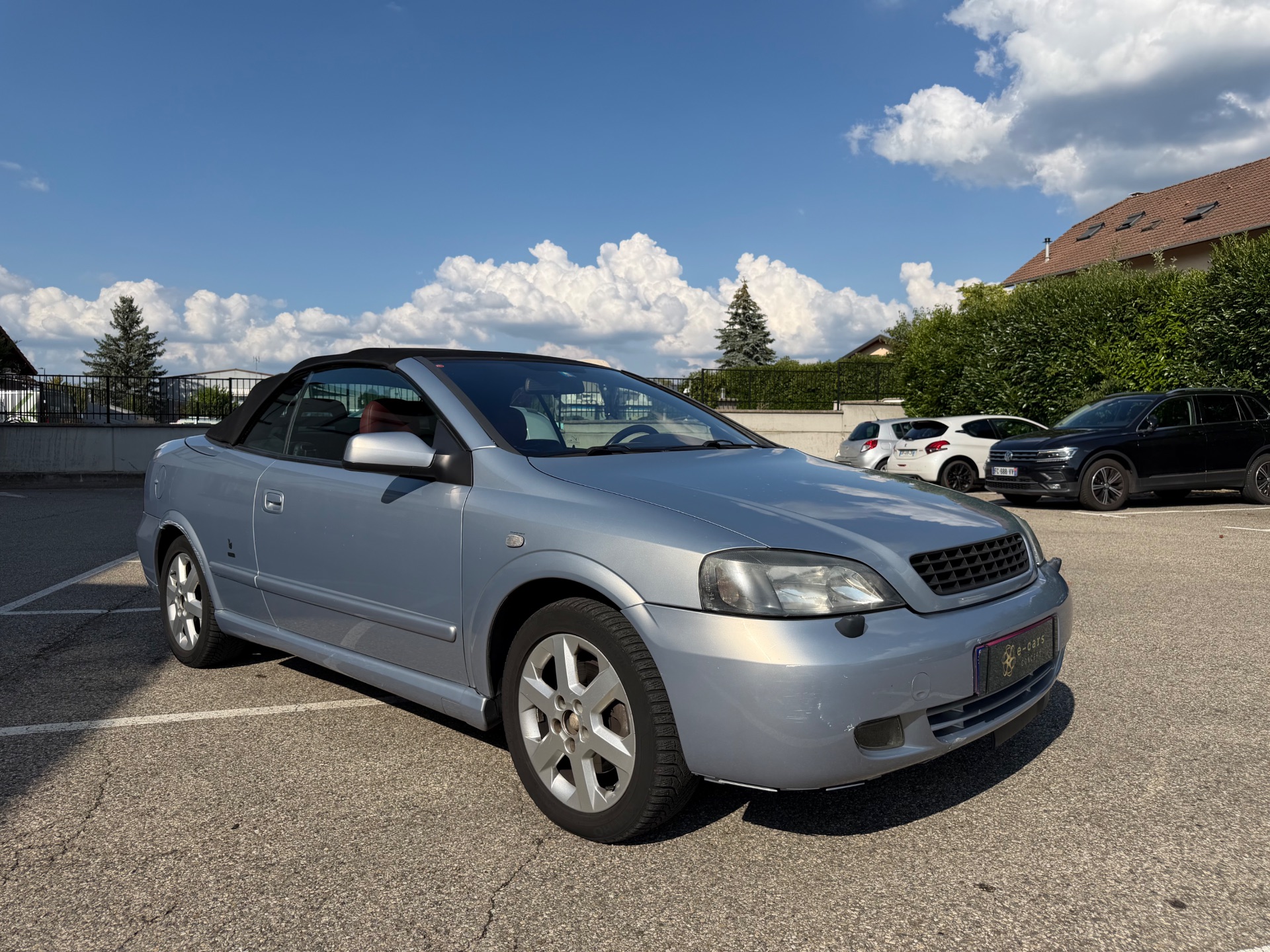 Opel Astra ESSENCE EDITION BERTONE
