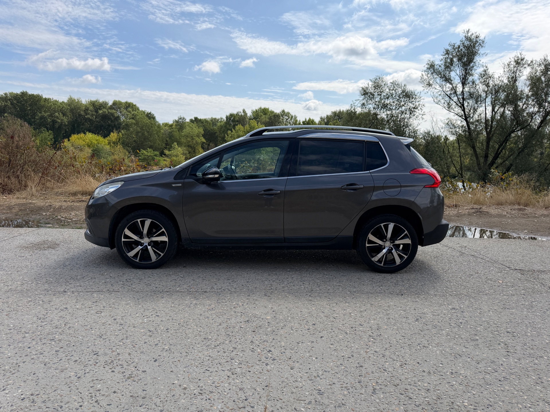 Peugeot 2008 1,6 BlueHdi Urvan cross