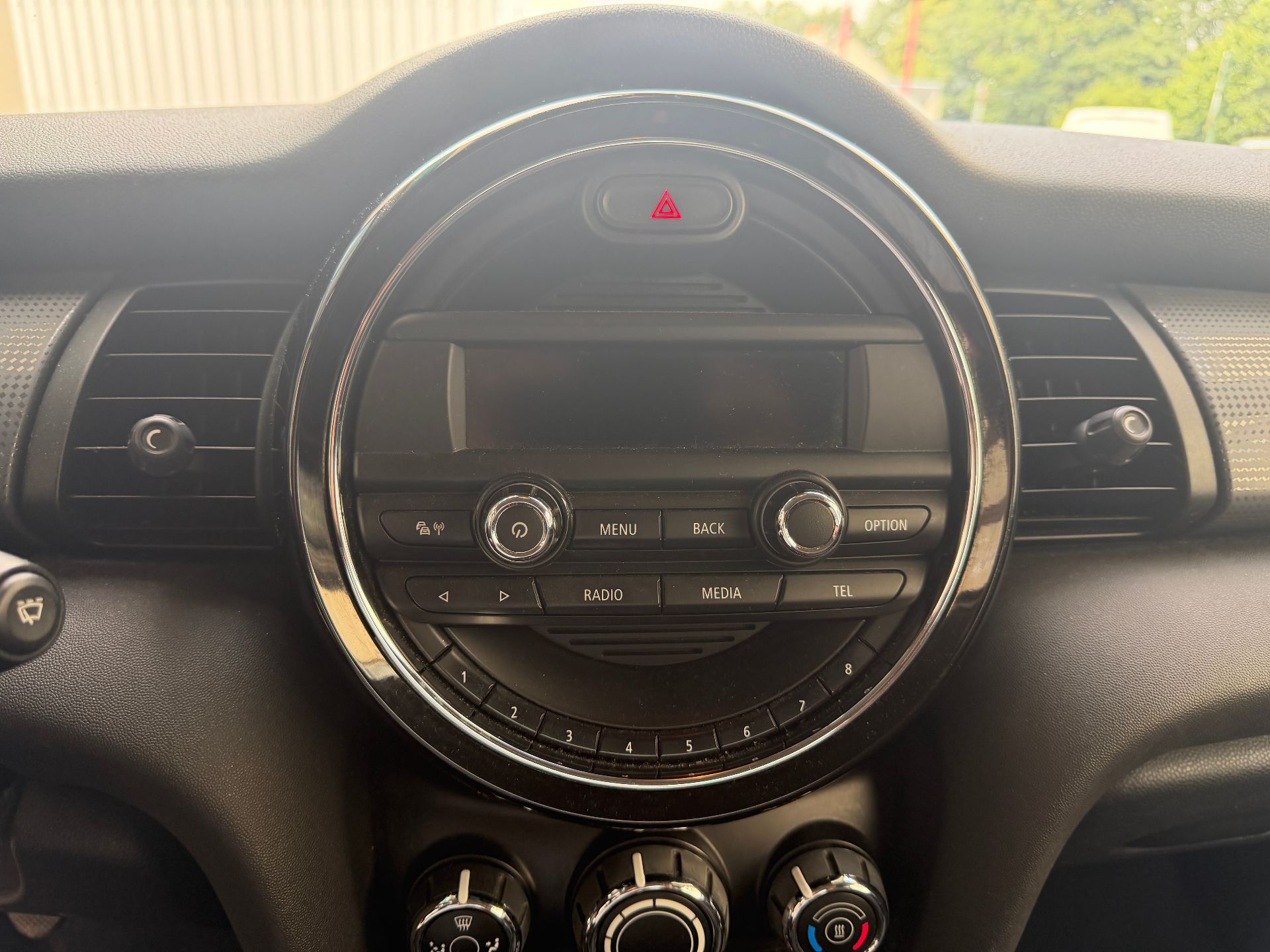 MINI “Cooper D” – 9 490 € (PRIX OK)