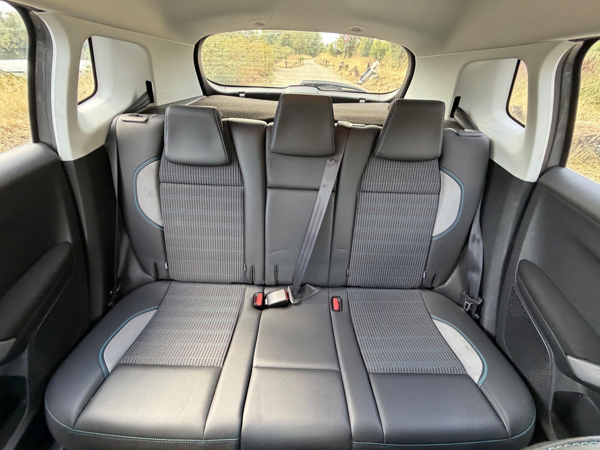 Peugeot 2008 1,6 BlueHdi Urvan cross