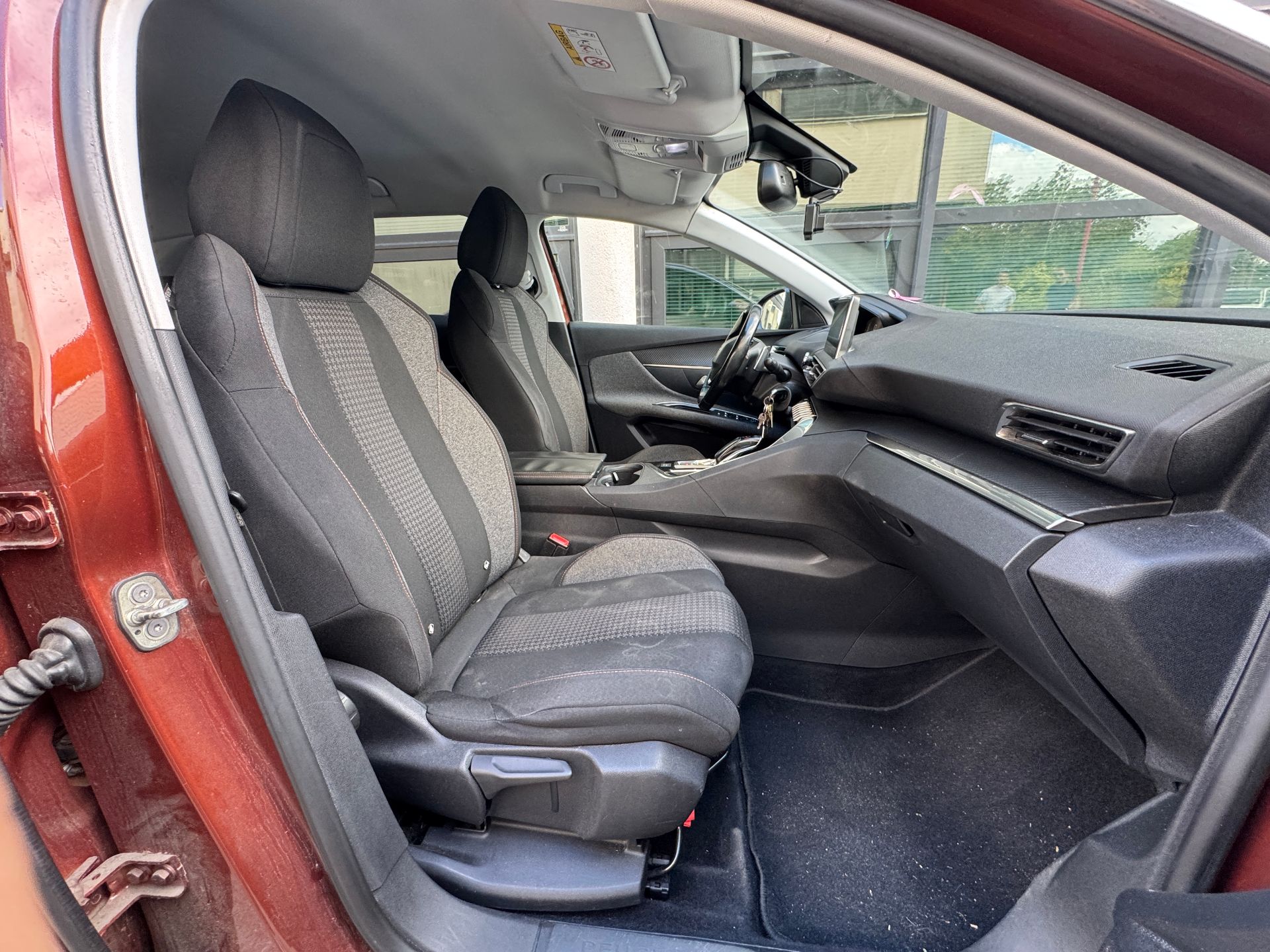 Peugeot 3008 1.6 BLUEHDI 120ch ACTIVE BUISSNESS