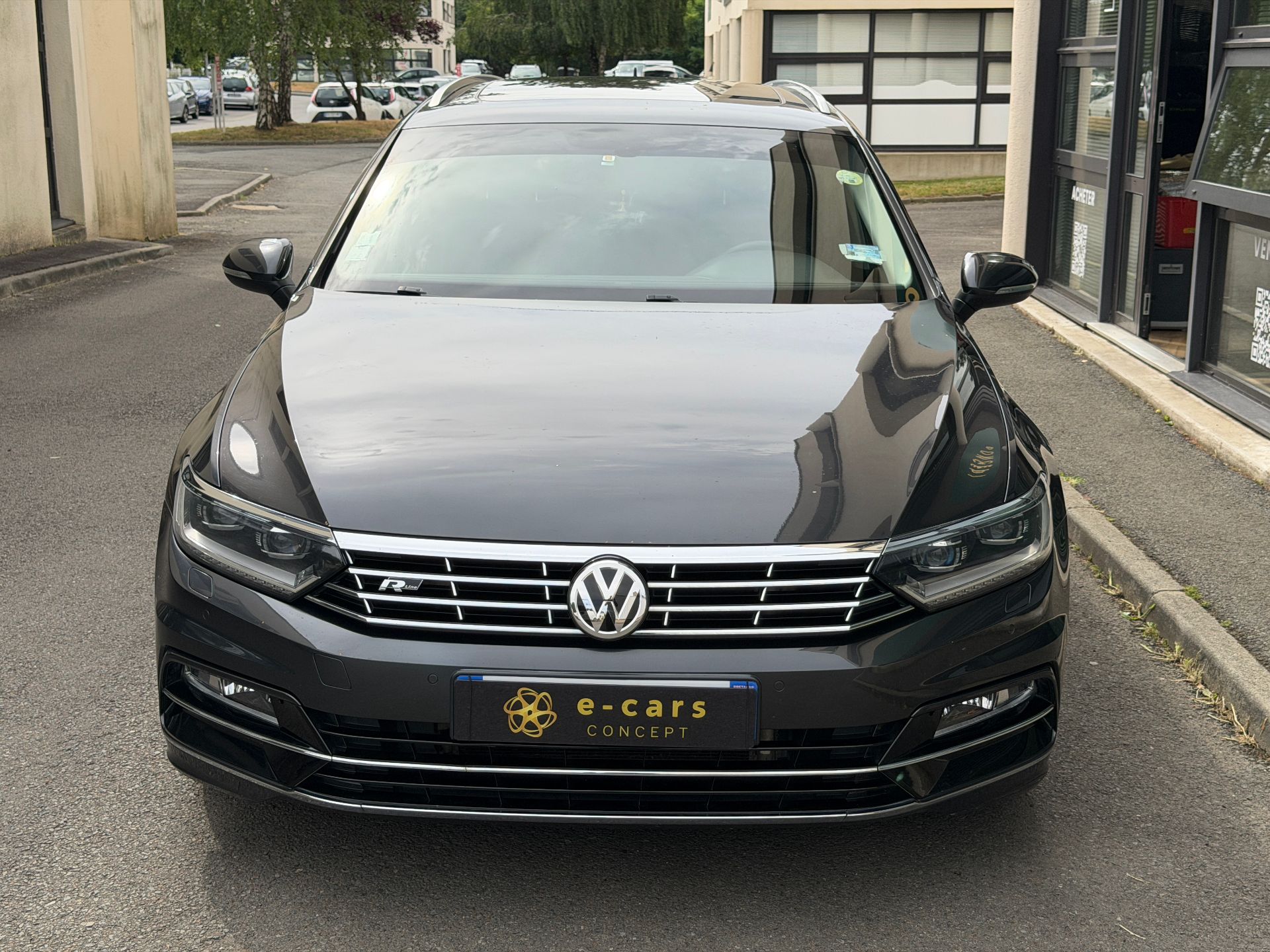 Volkswagen Passat 150 Ch « R-Line » – 16480€