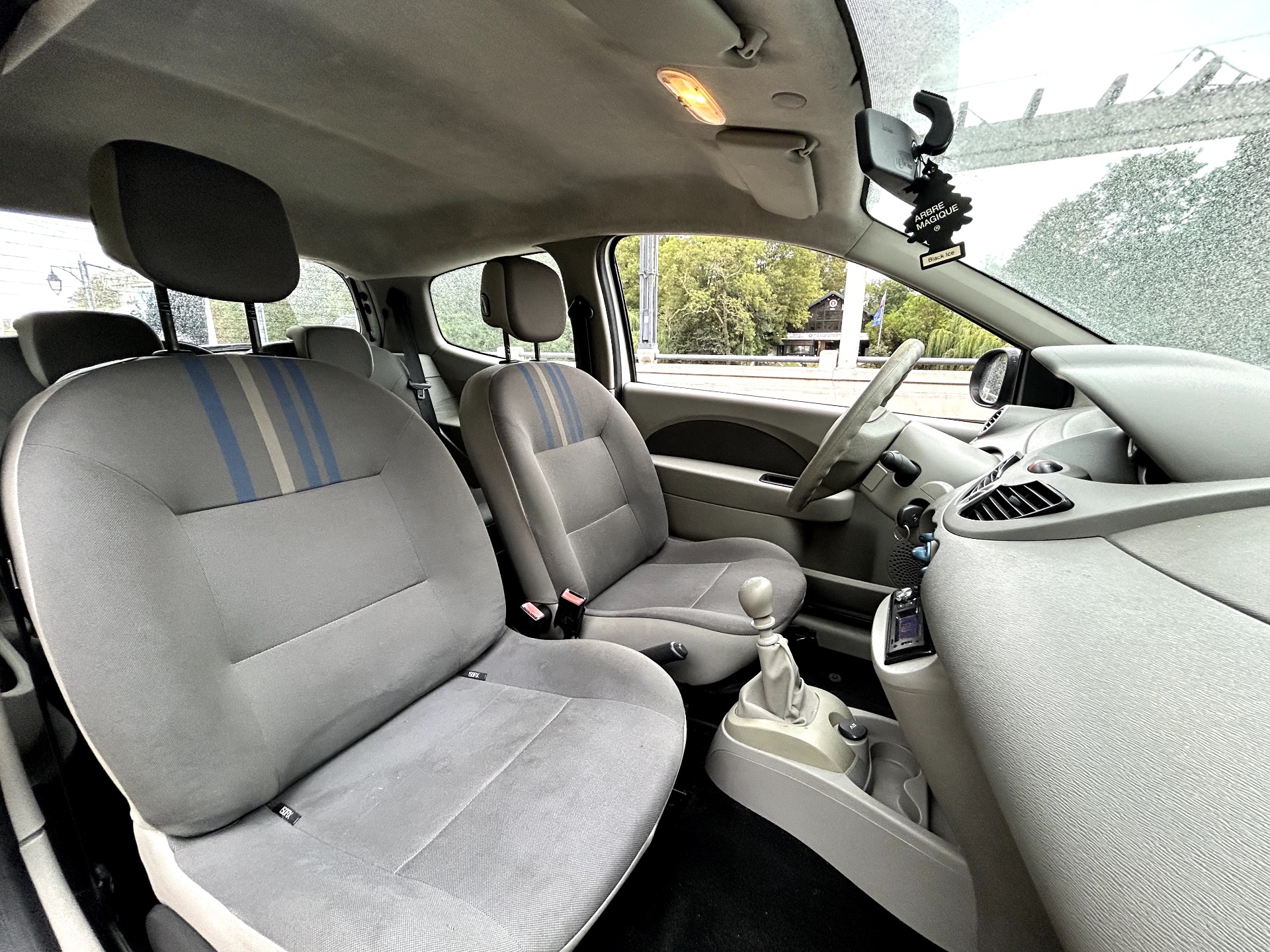 Renault twingo 2 1.2 58ch eco expression