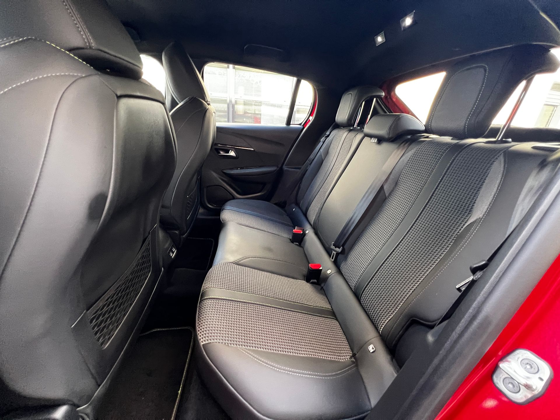 Peugeot 208 GT 1.2L 100ch