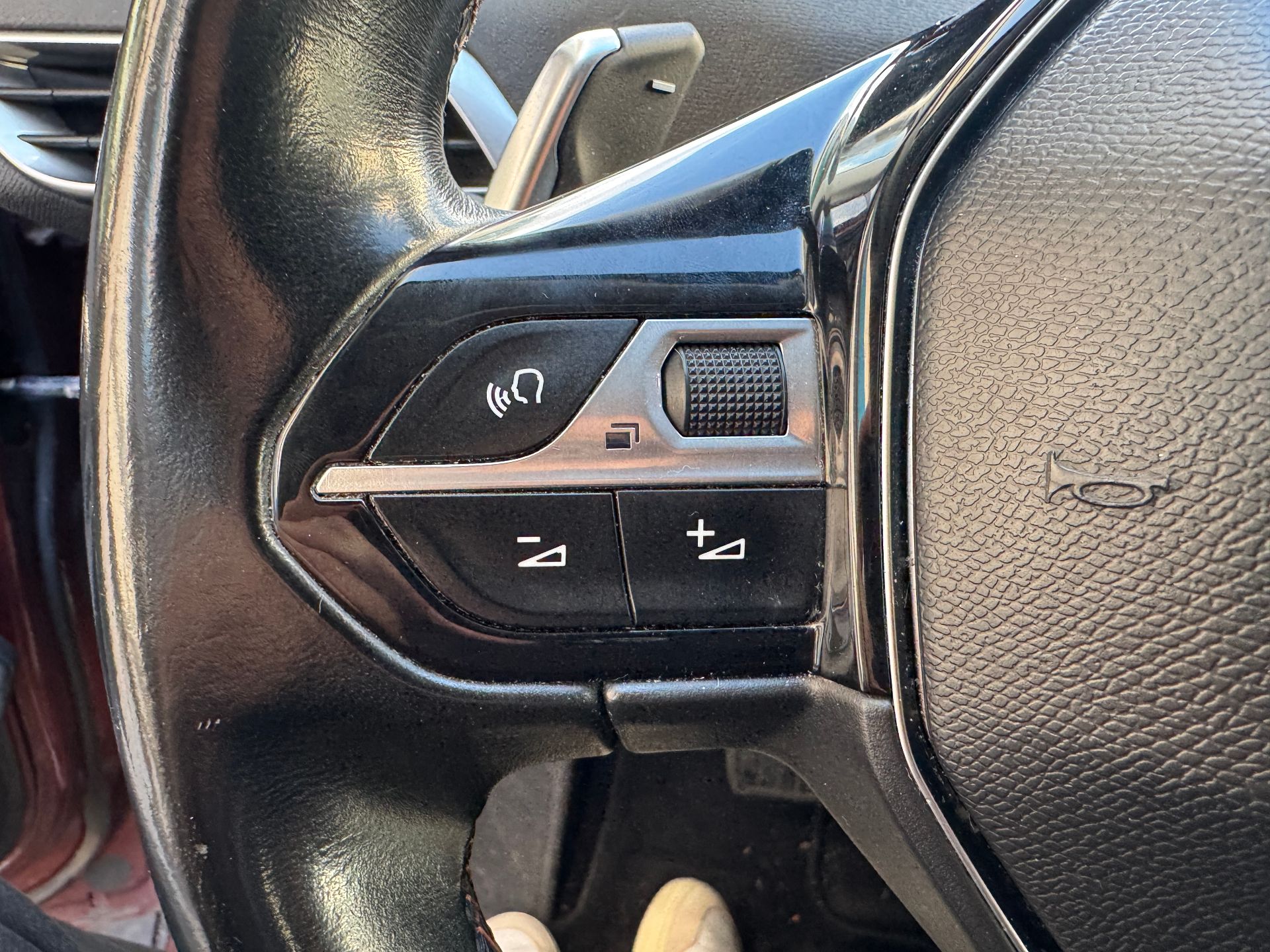 Peugeot 3008 1.6 BLUEHDI 120ch ACTIVE BUISSNESS