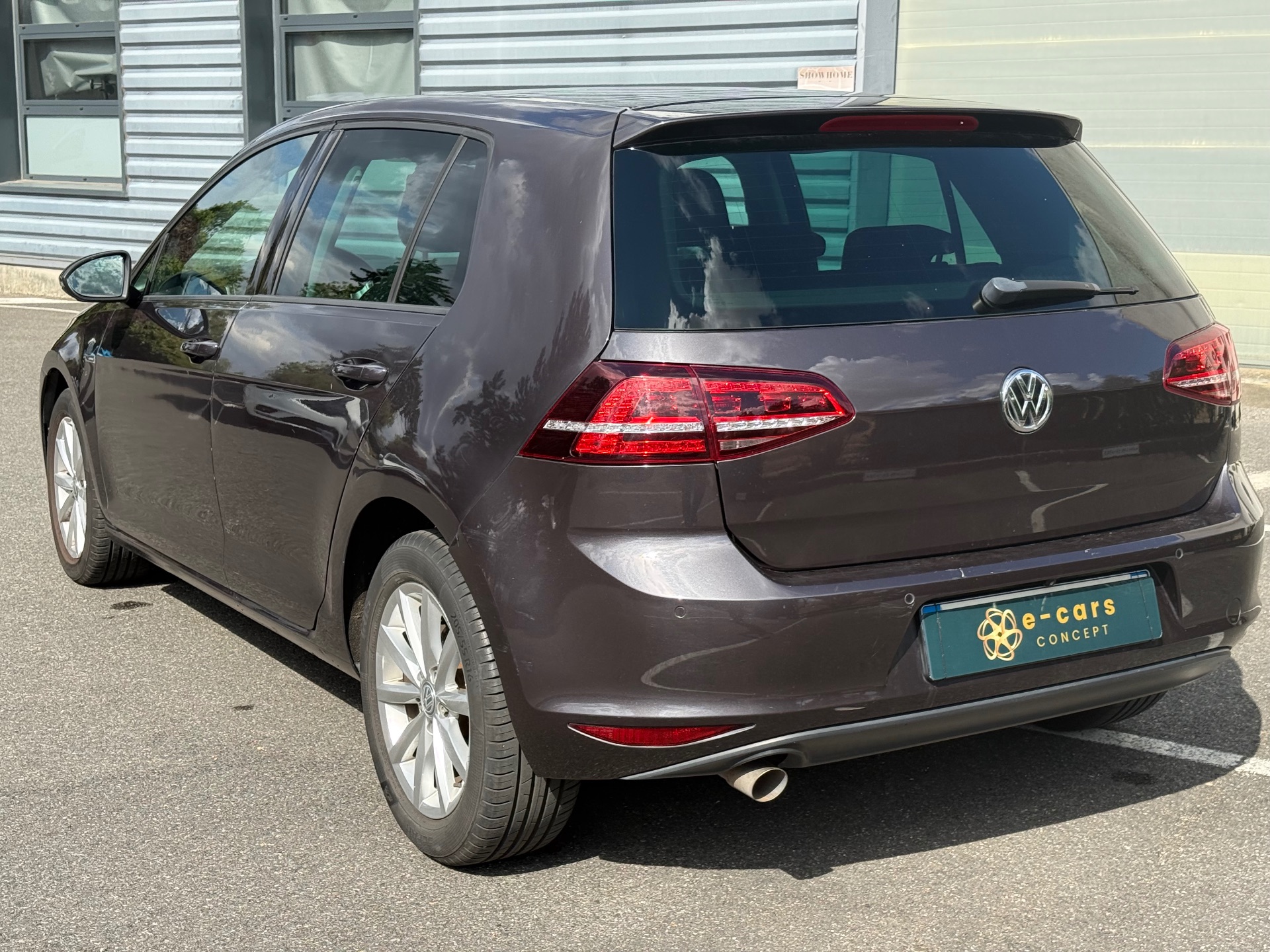 Volkswagen Golf 1.6 TDI 110ch BlueMotion Technology FAP 5.0cv 110ch Lounge