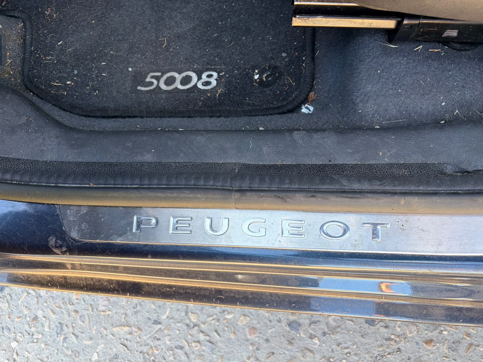 Peugeot 5008 1,6 bluehdi 163ch ALLURE