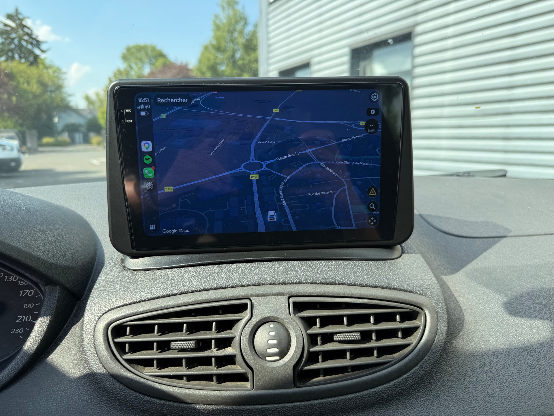 Renault Clio III 1.2 16V 75ch Authentique