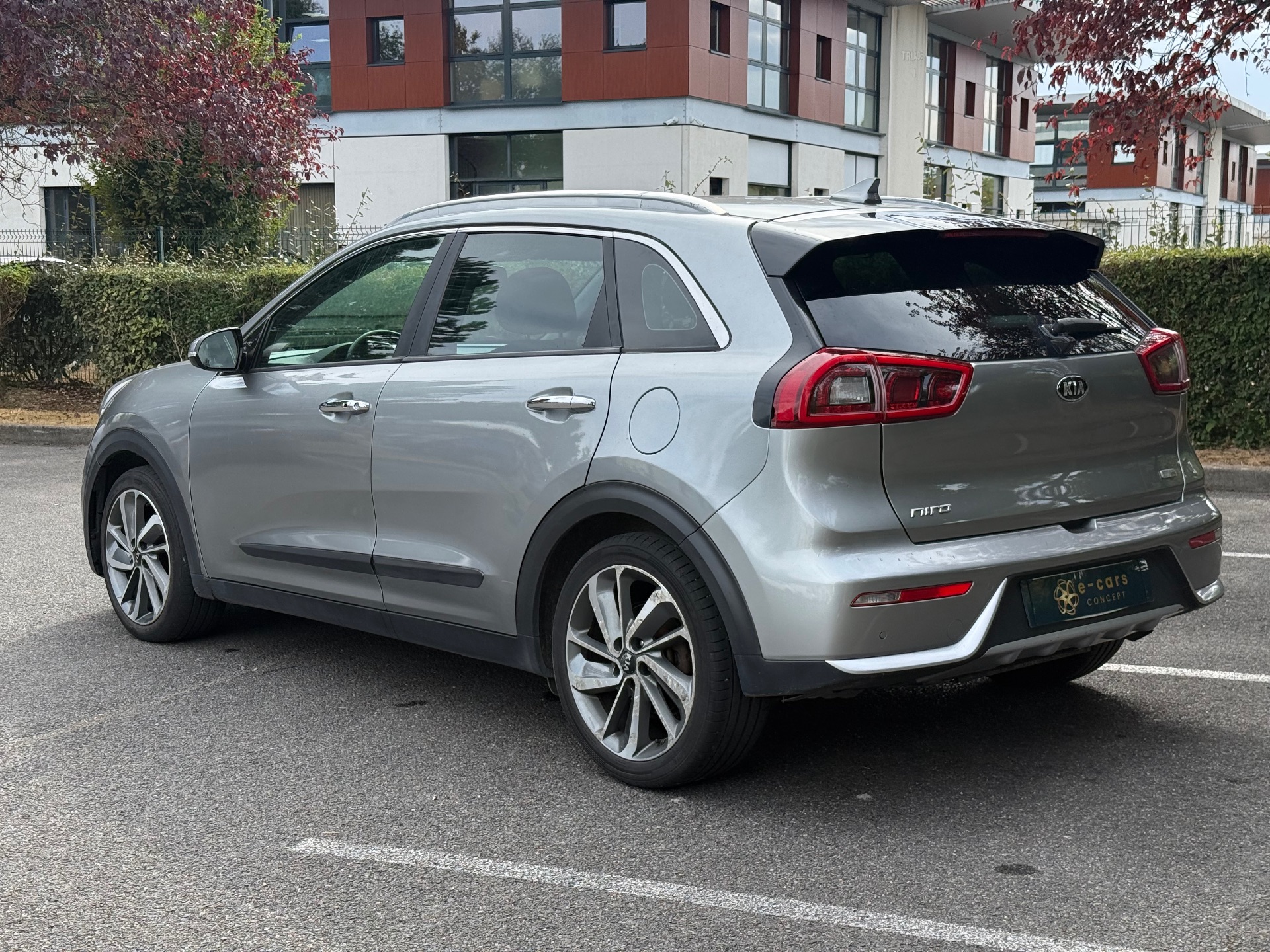 Kia Niro 1.6 GDI 16v HYBRID 141 ch DCT6 Boîte auto 141ch Design