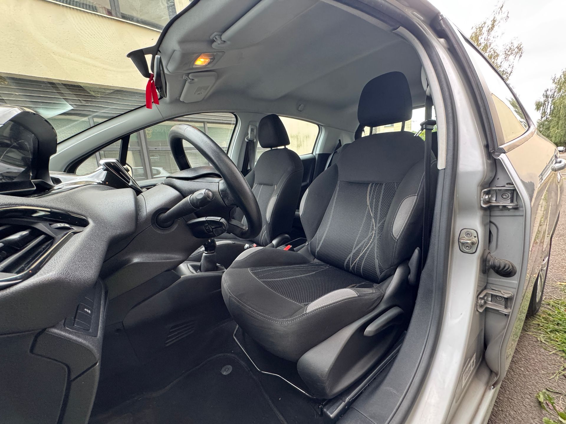 Peugeot 208 1.4 HDI 68ch ACTIVE