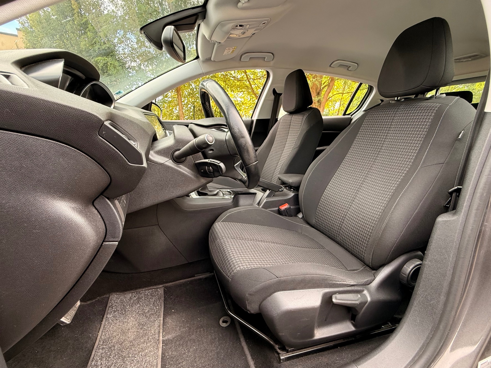 Peugeot 308 1.6L active business