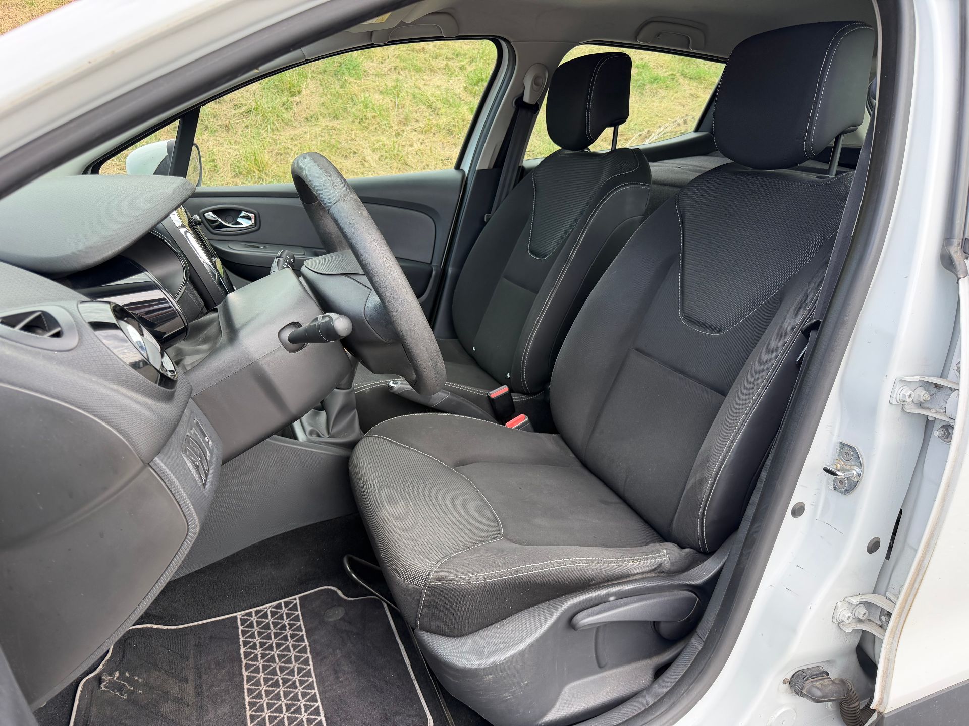 Renault CLIO IV SOCIETE DCI 90 90ch Energy eco air medianav