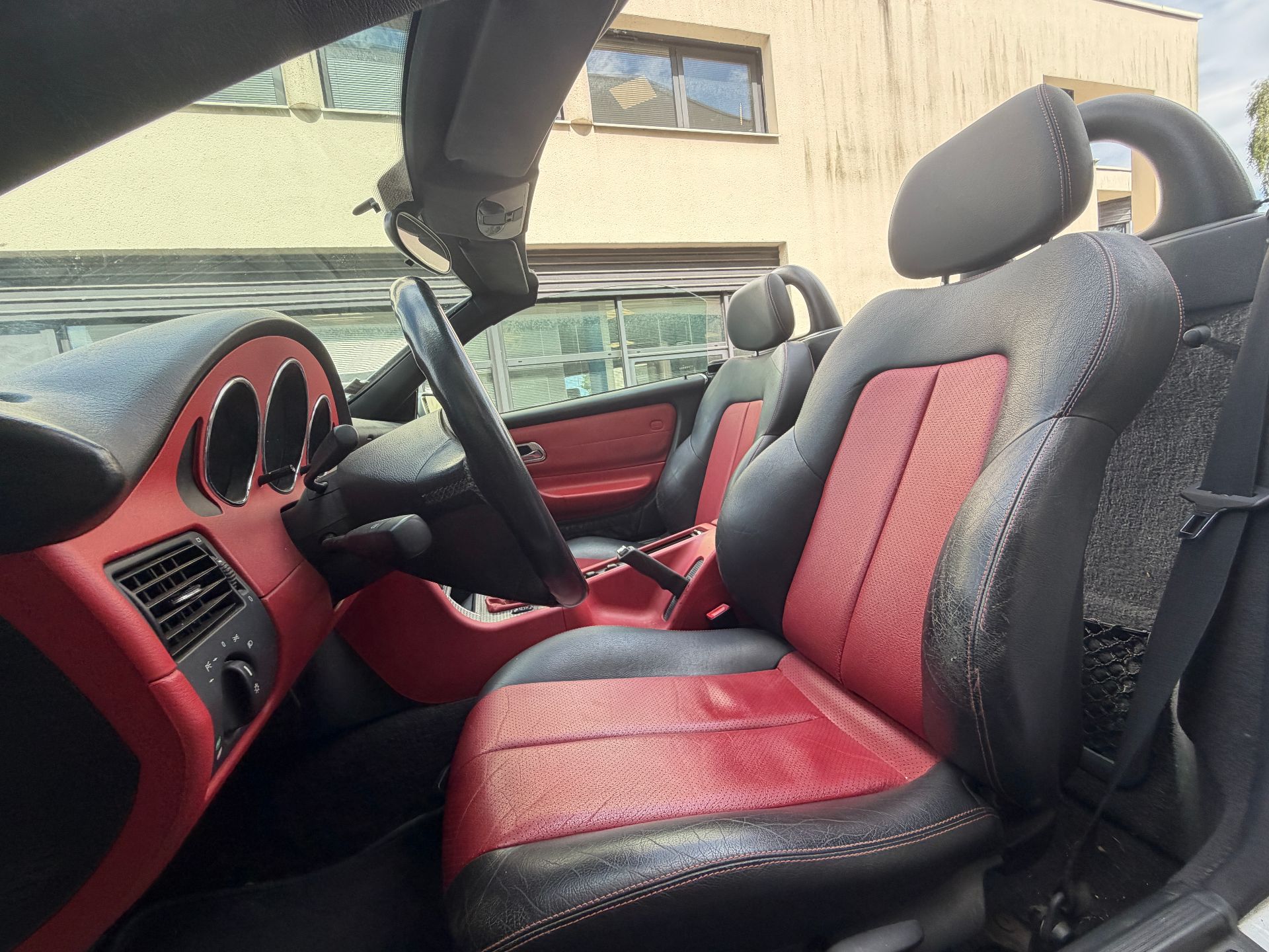 Mercedes 320 SLK “V6” – 13 990 €