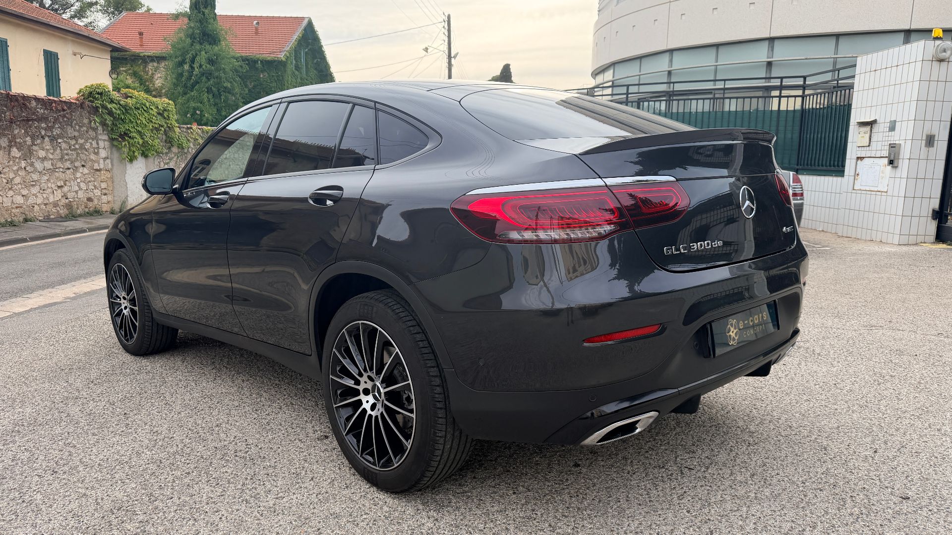Mercedes-Benz GLC Coupé 300de 4Matic 9G-Tronic 364ch AMG LINE