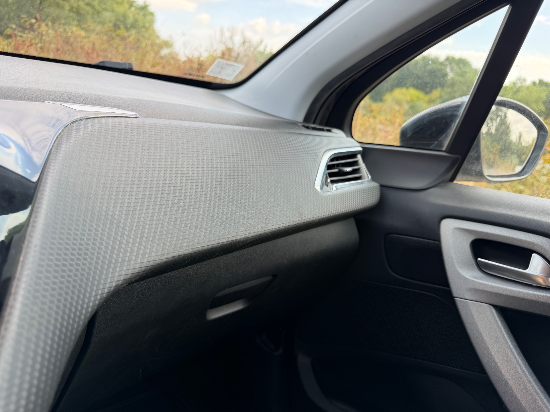 Peugeot 2008 1,6 BlueHdi Urvan cross