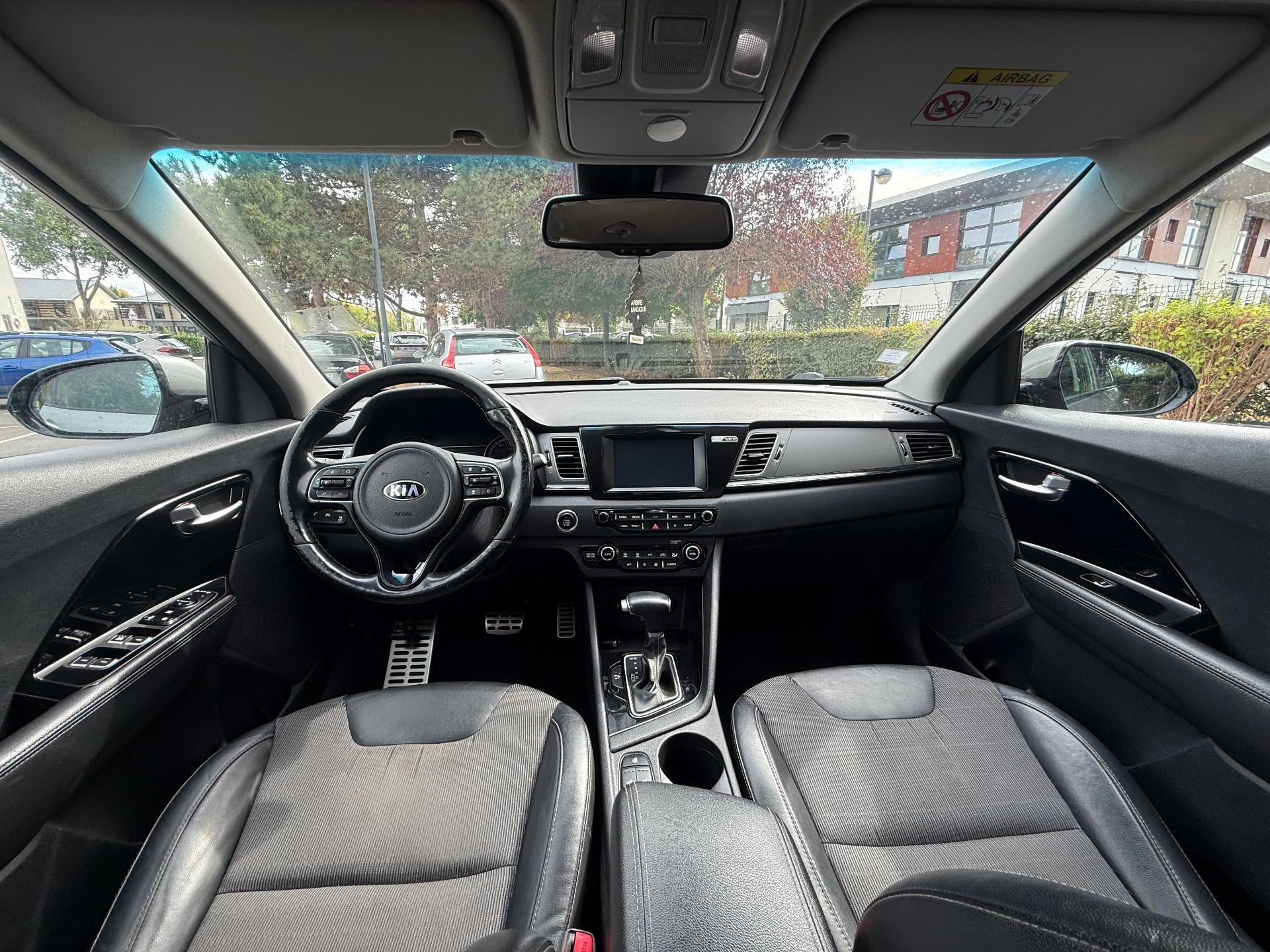 Kia Niro 1.6 GDI 16v HYBRID 141 ch DCT6 Boîte auto 141ch Design
