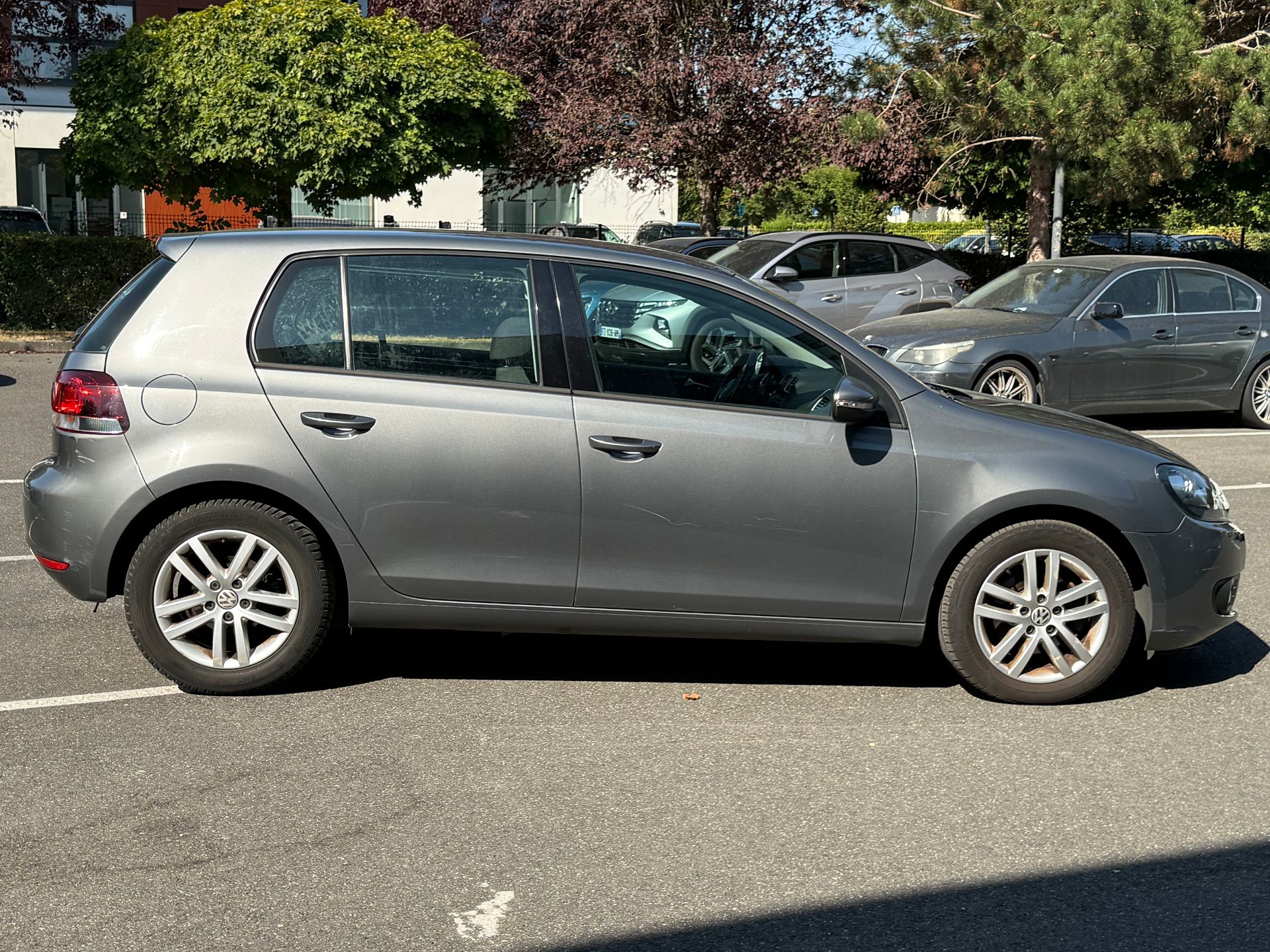 Volkswagen Golf 1.6 TDI 105ch 105ch CONFORTLINE