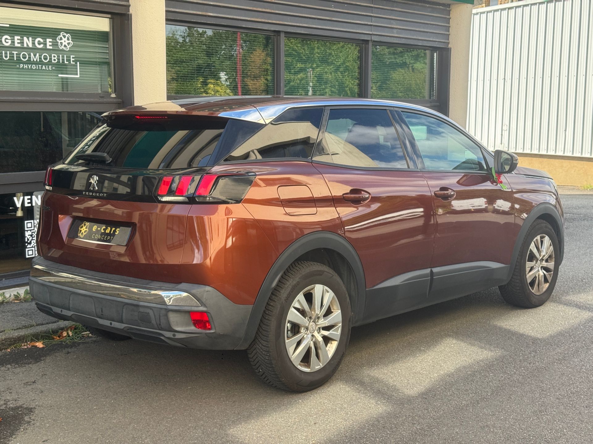 Peugeot 3008 1.6 BLUEHDI 120ch ACTIVE BUISSNESS