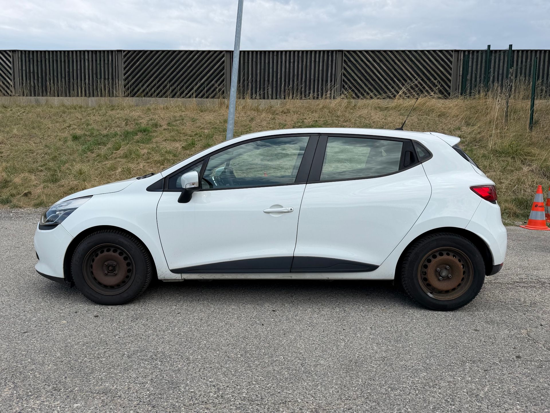 Renault CLIO IV SOCIETE DCI 90 90ch Energy eco air medianav