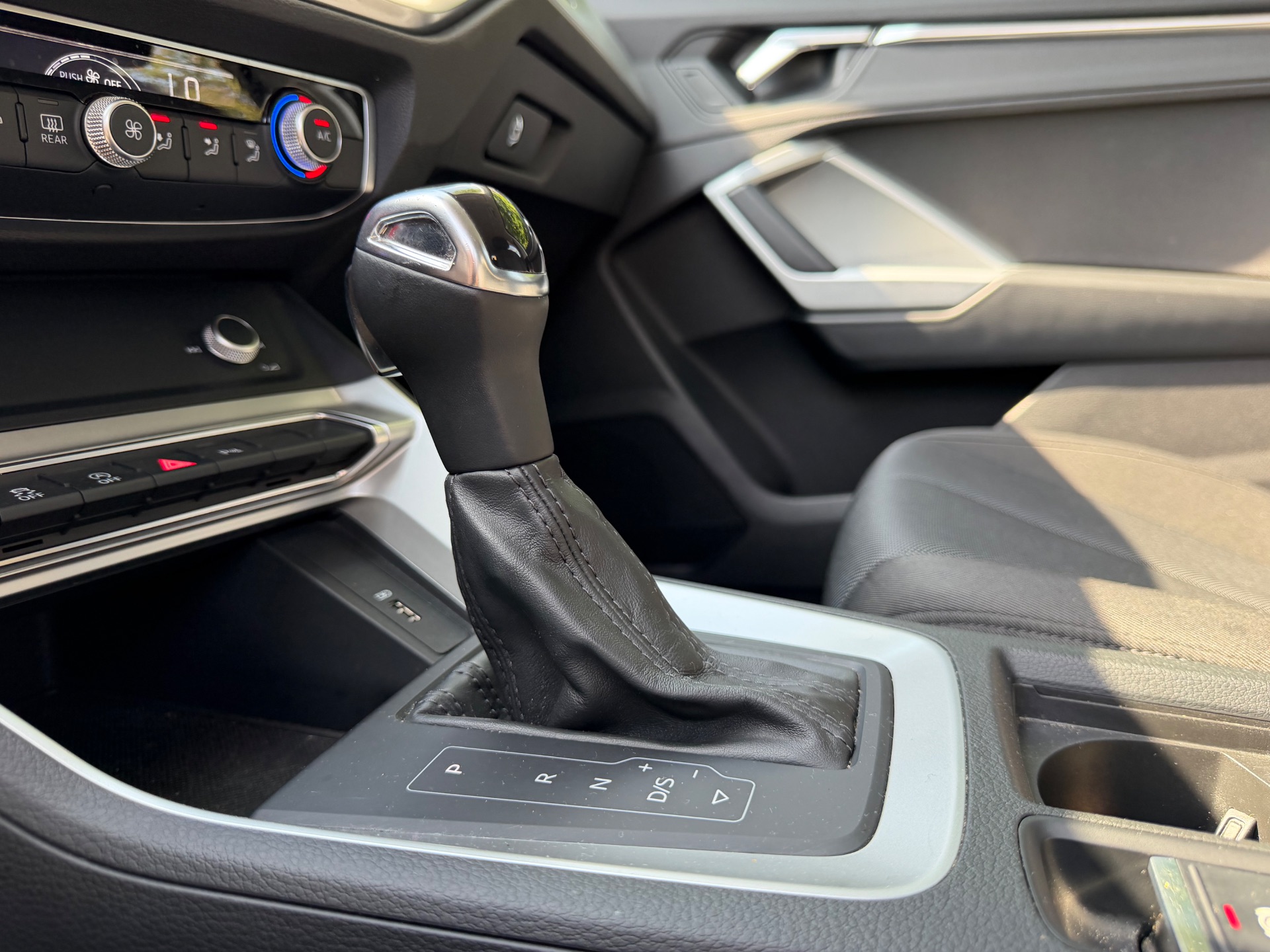 Audi Q3 1.5 TFSI Business