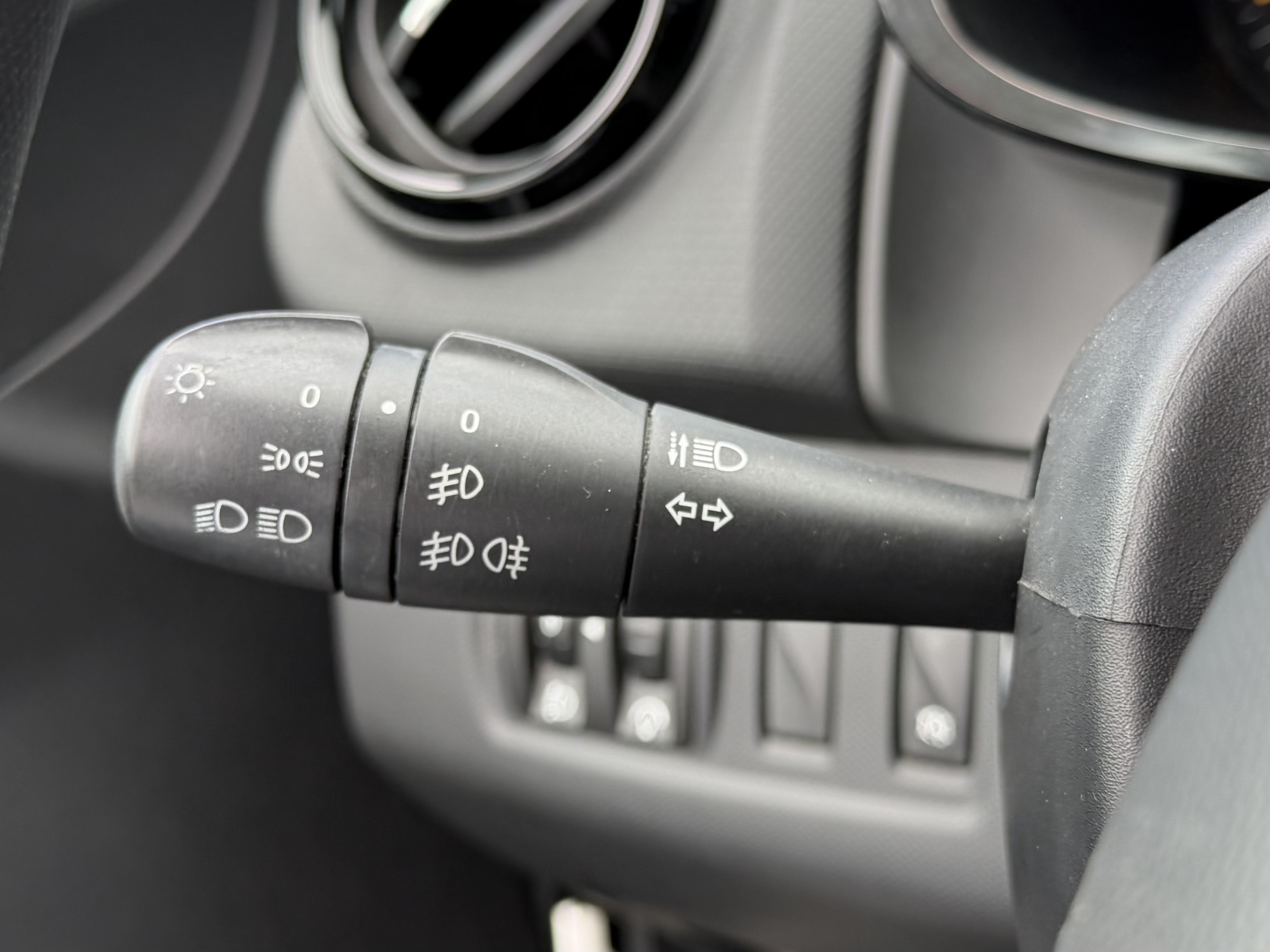 Renault CLIO IV SOCIETE DCI 90 90ch Energy eco air medianav