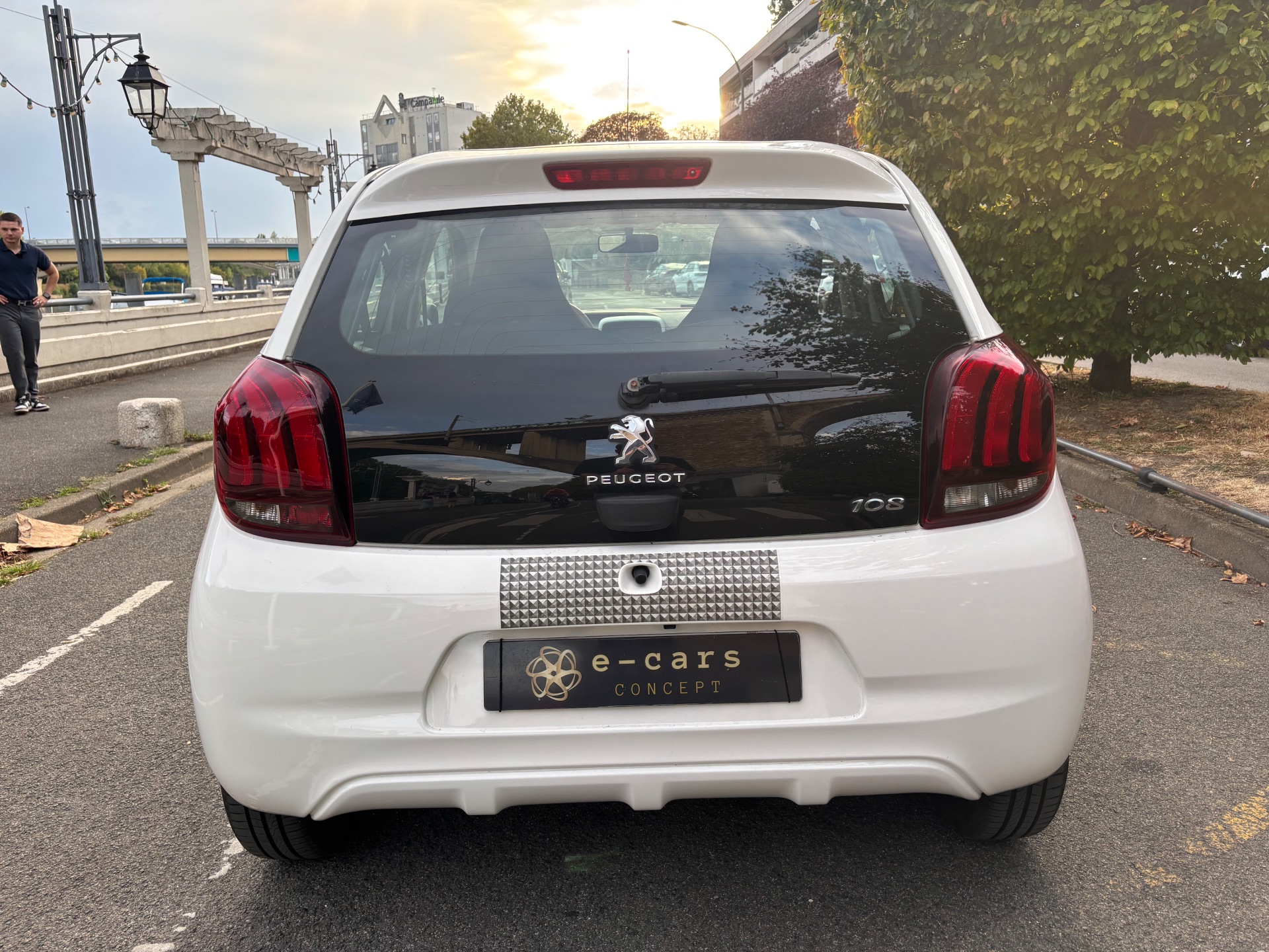 Peugeot 108 1.2 pure tech 82ch allure