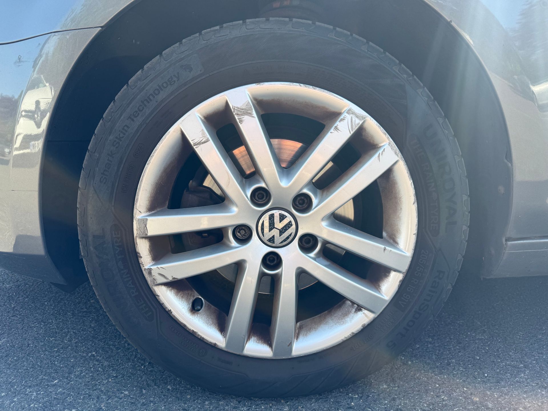 Volkswagen Golf 1.6 TDI 105ch 105ch CONFORTLINE