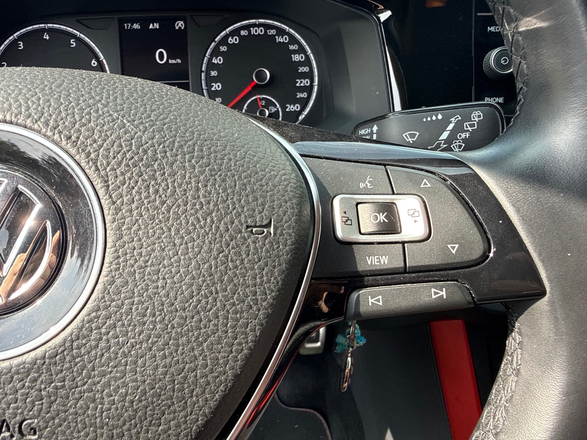 Volkswagen Polo 1.0L TSI Connect