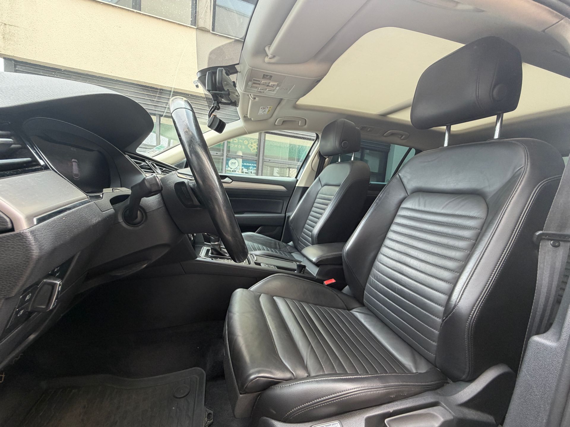 Volkswagen Passat 150 Ch « R-Line » – 16480€