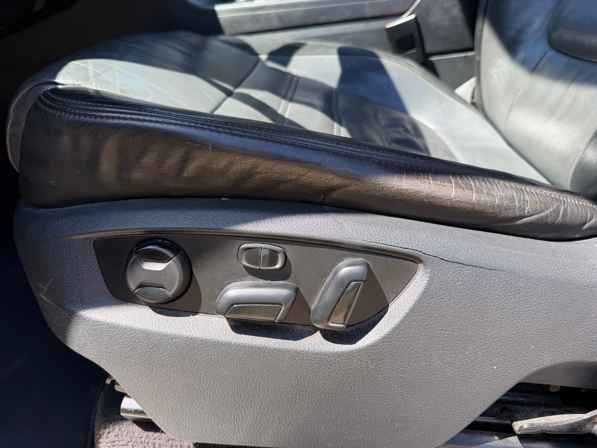 Volkswagen Touareg V8 4,2 TDI 340ch R line